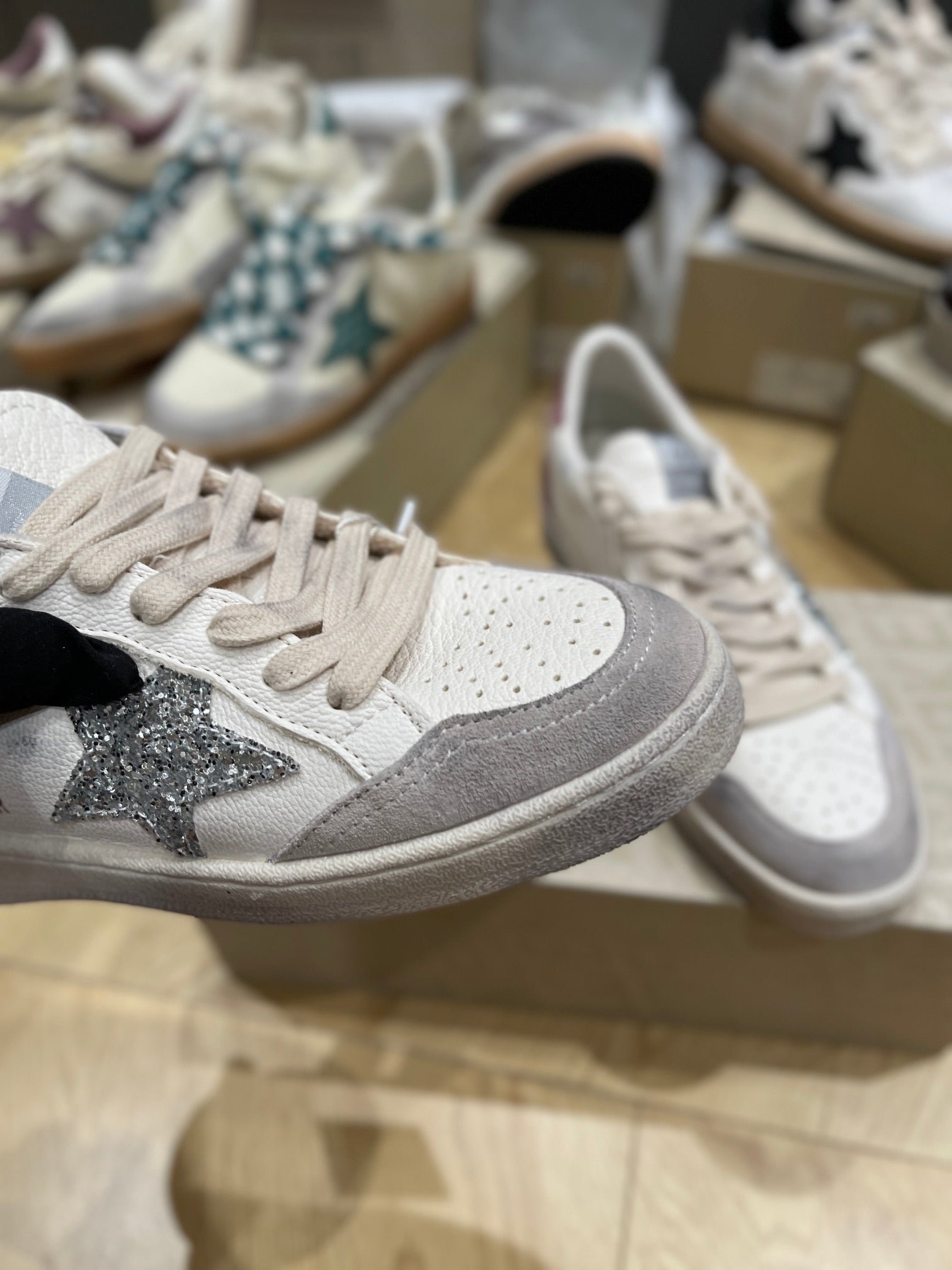 LuxluxHouse Best Quality Shoes Golden Goose