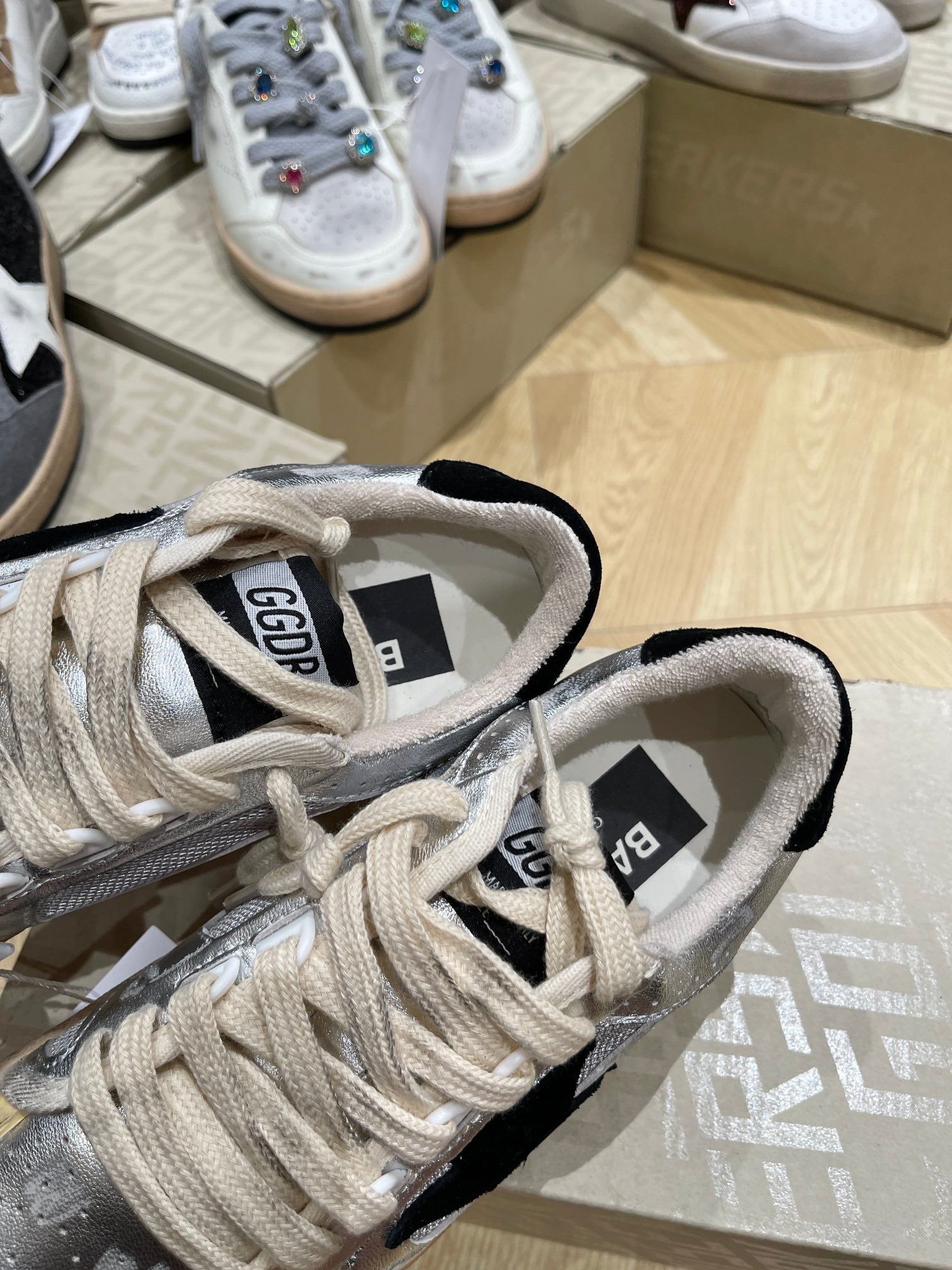 LuxluxHouse Best Quality Shoes Golden Goose