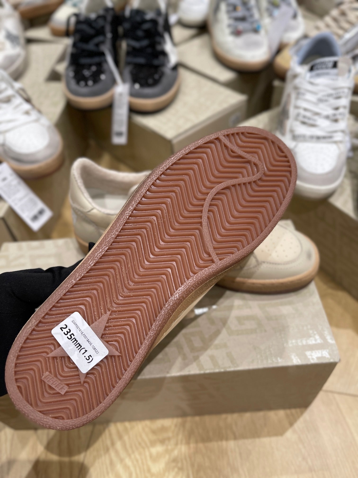 LuxluxHouse Best Quality Shoes Golden Goose