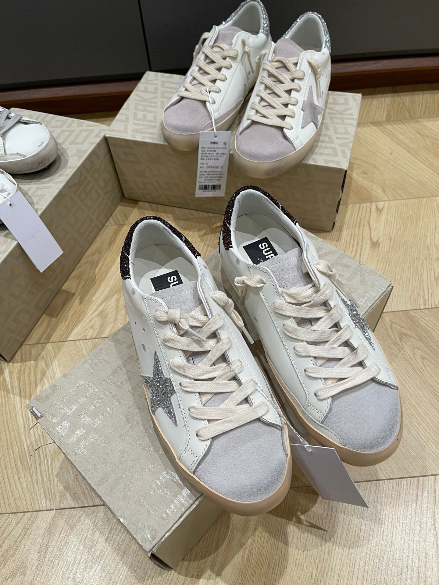 LuxluxHouse Best Quality Shoes Golden Goose