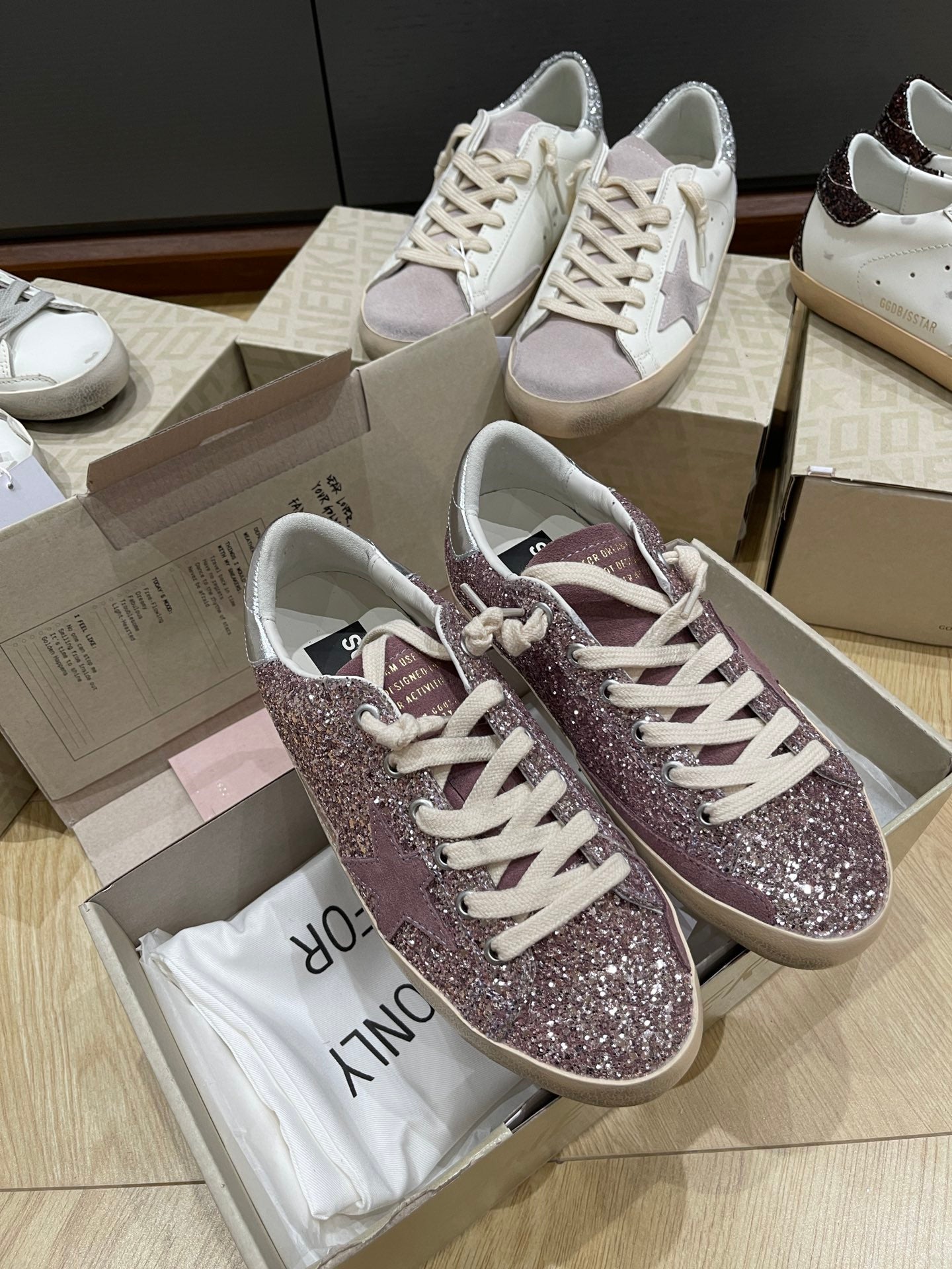 LuxluxHouse Best Quality Shoes Golden Goose