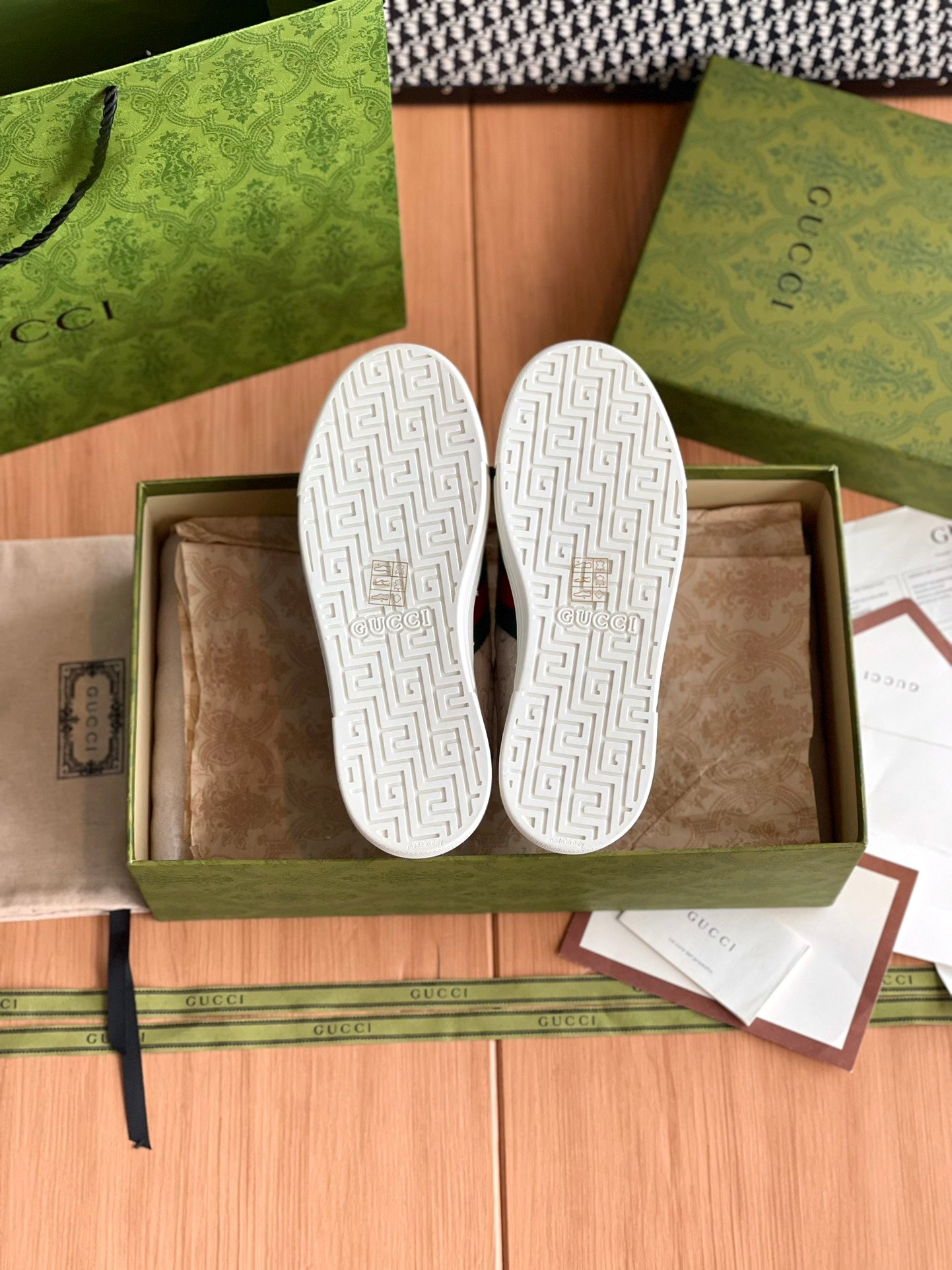 LuxluxHouse Best Quality Gucci Women Shoes