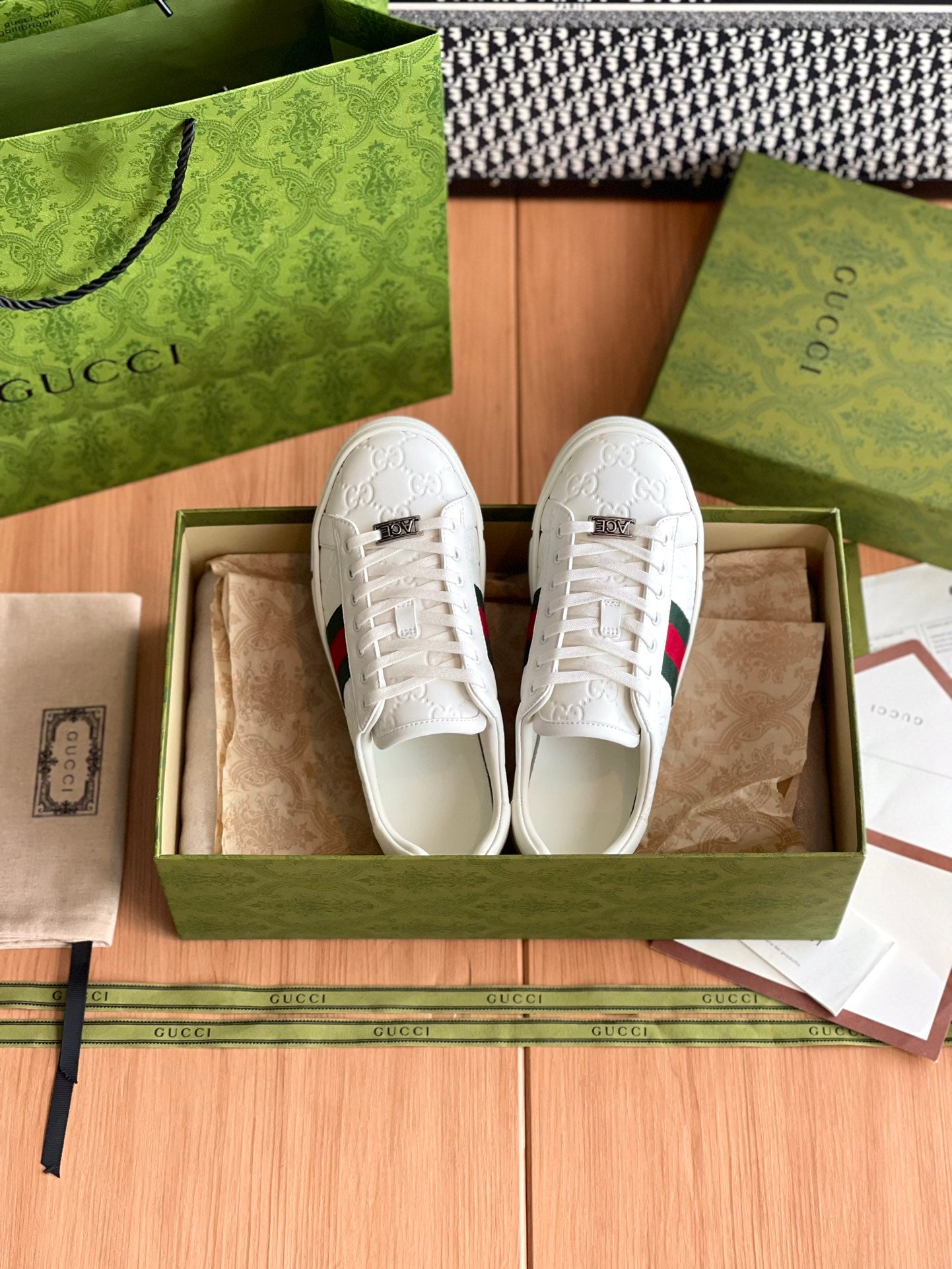 LuxluxHouse Best Quality Gucci Women Shoes