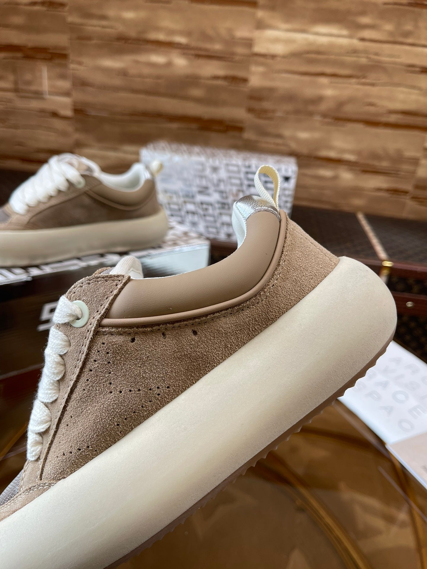 LuxluxHouse Best Quality Shoes Golden Goose