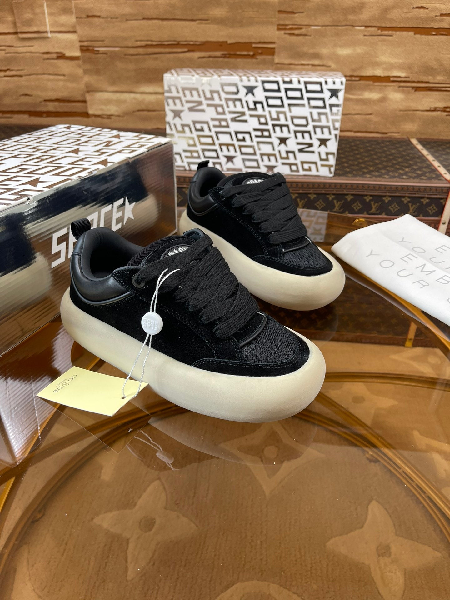 LuxluxHouse Best Quality Shoes Golden Goose