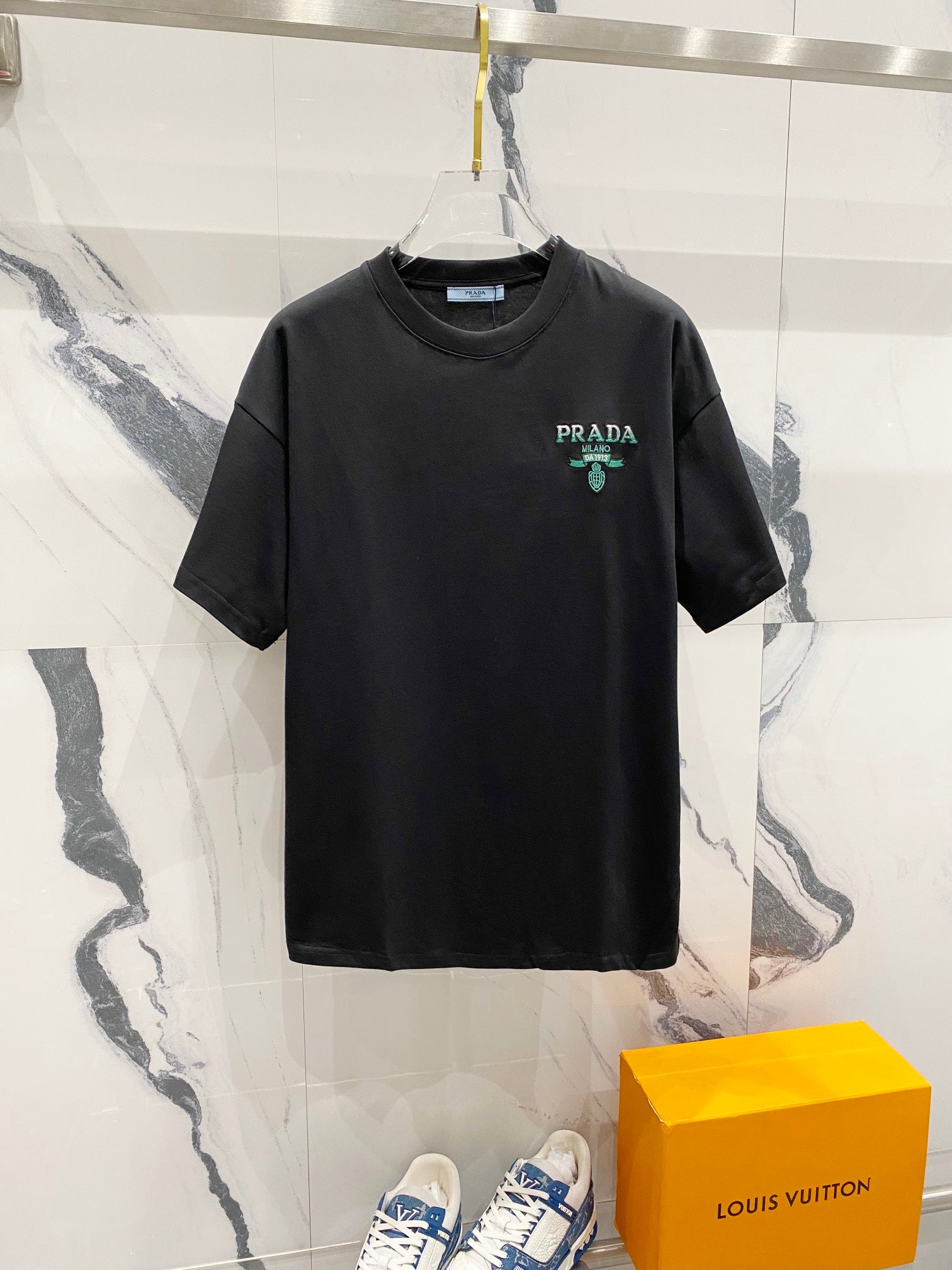 LuxluxHouse Best Quality Clothes T-shirt Prada
