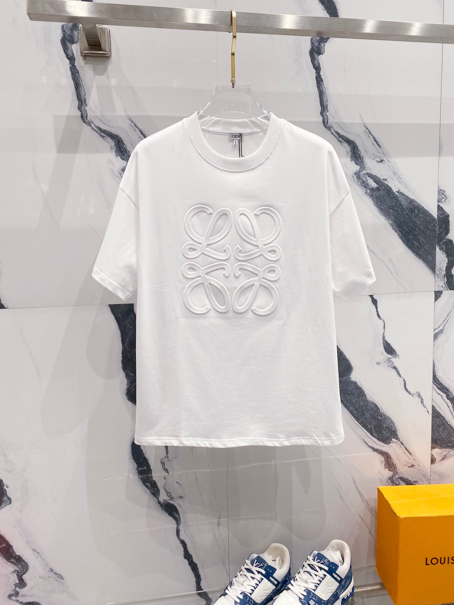 LuxluxHouse Best Quality Clothes T-shirt Loewe