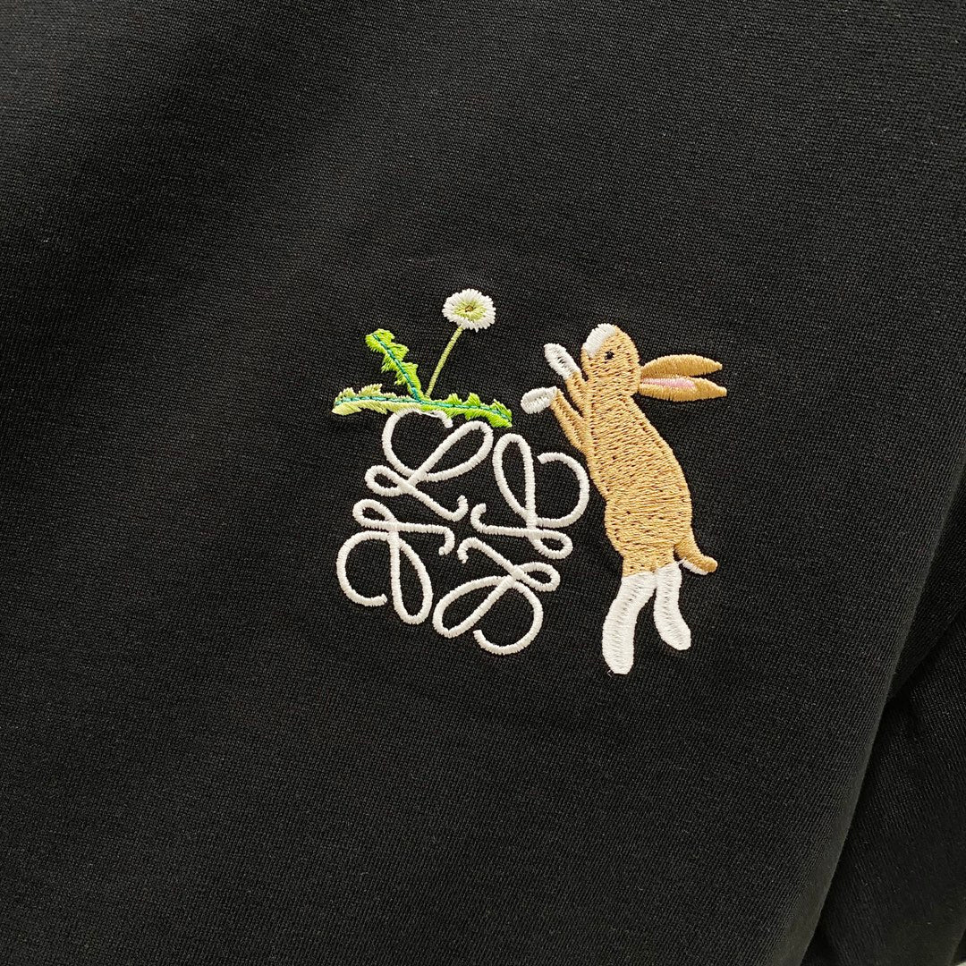 LuxluxHouse Best Quality Clothes T-shirt Loewe