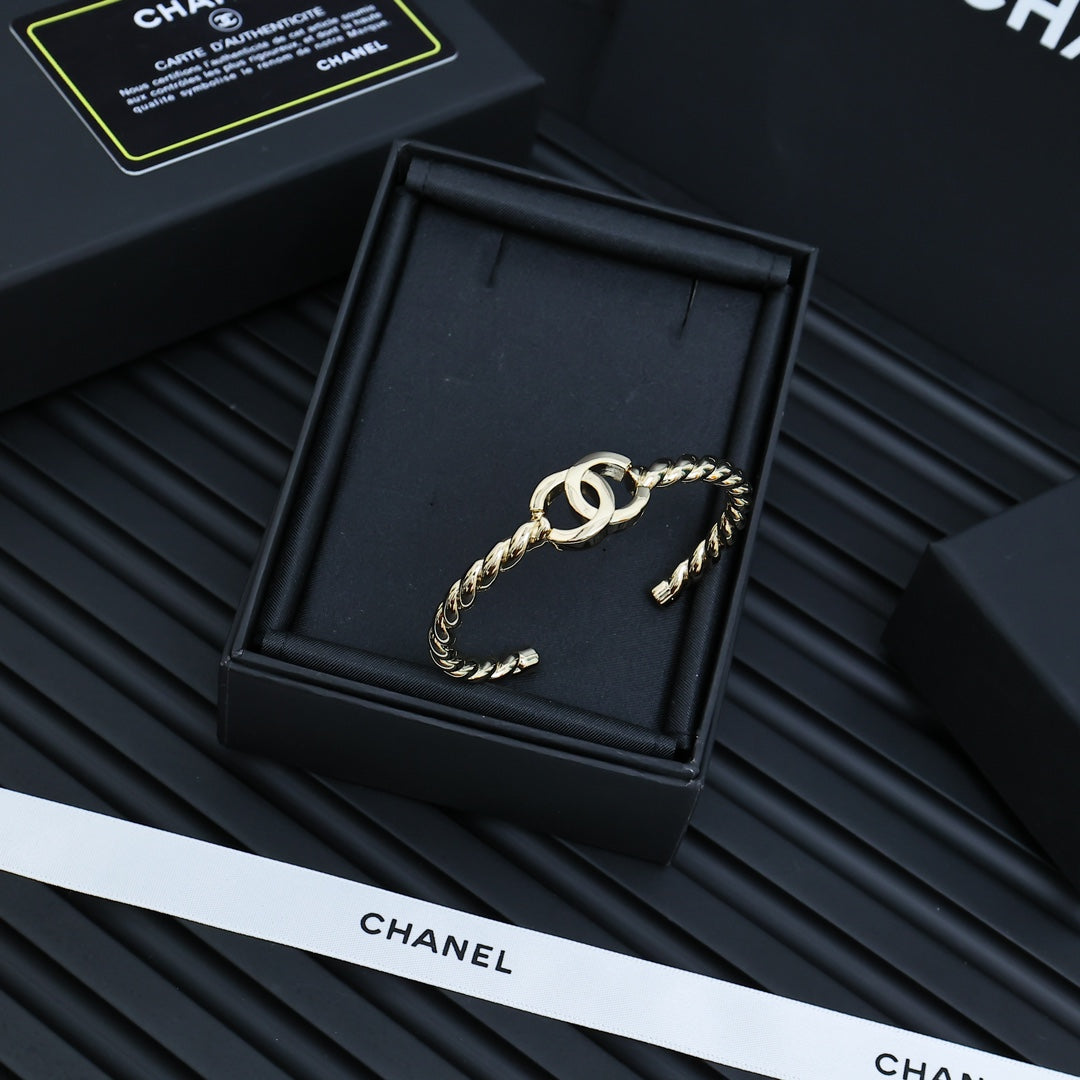 LuxluxHouse Best Quality Accessories Bracelet Bracelet Earrings Chanel Earrings