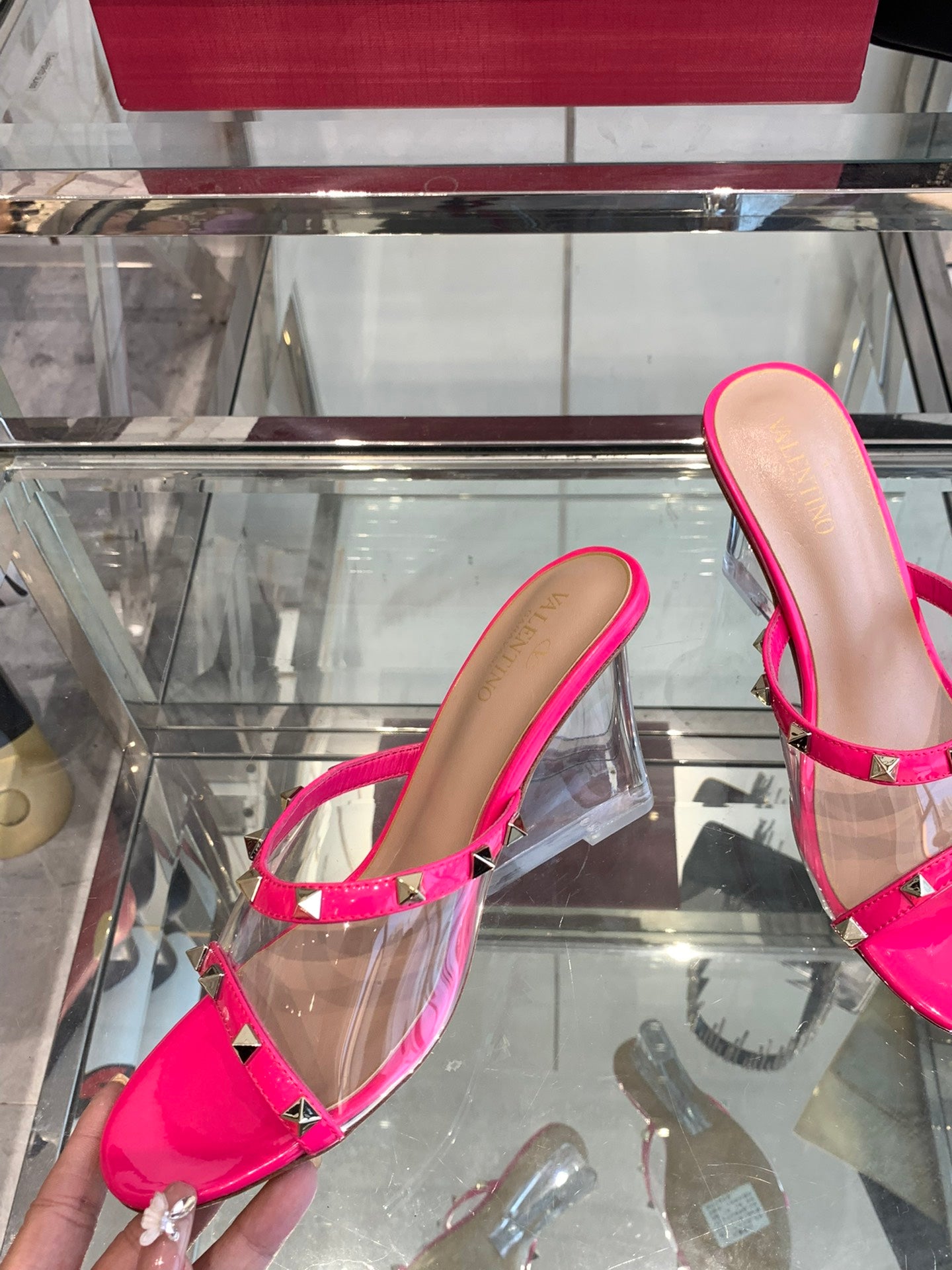 LuxluxHouse Best Quality Valentino Women Shoes