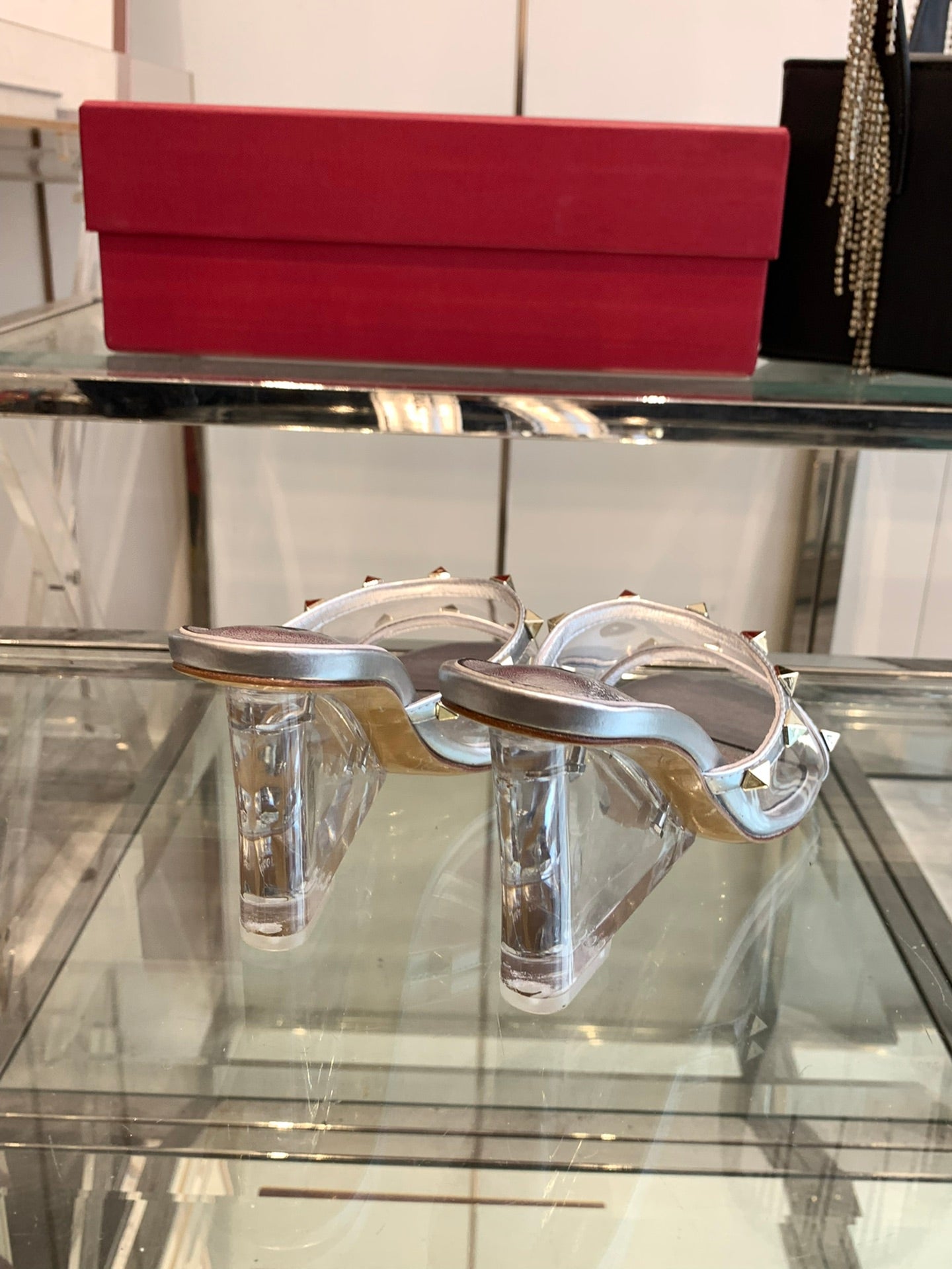 LuxluxHouse Best Quality Valentino Women Shoes