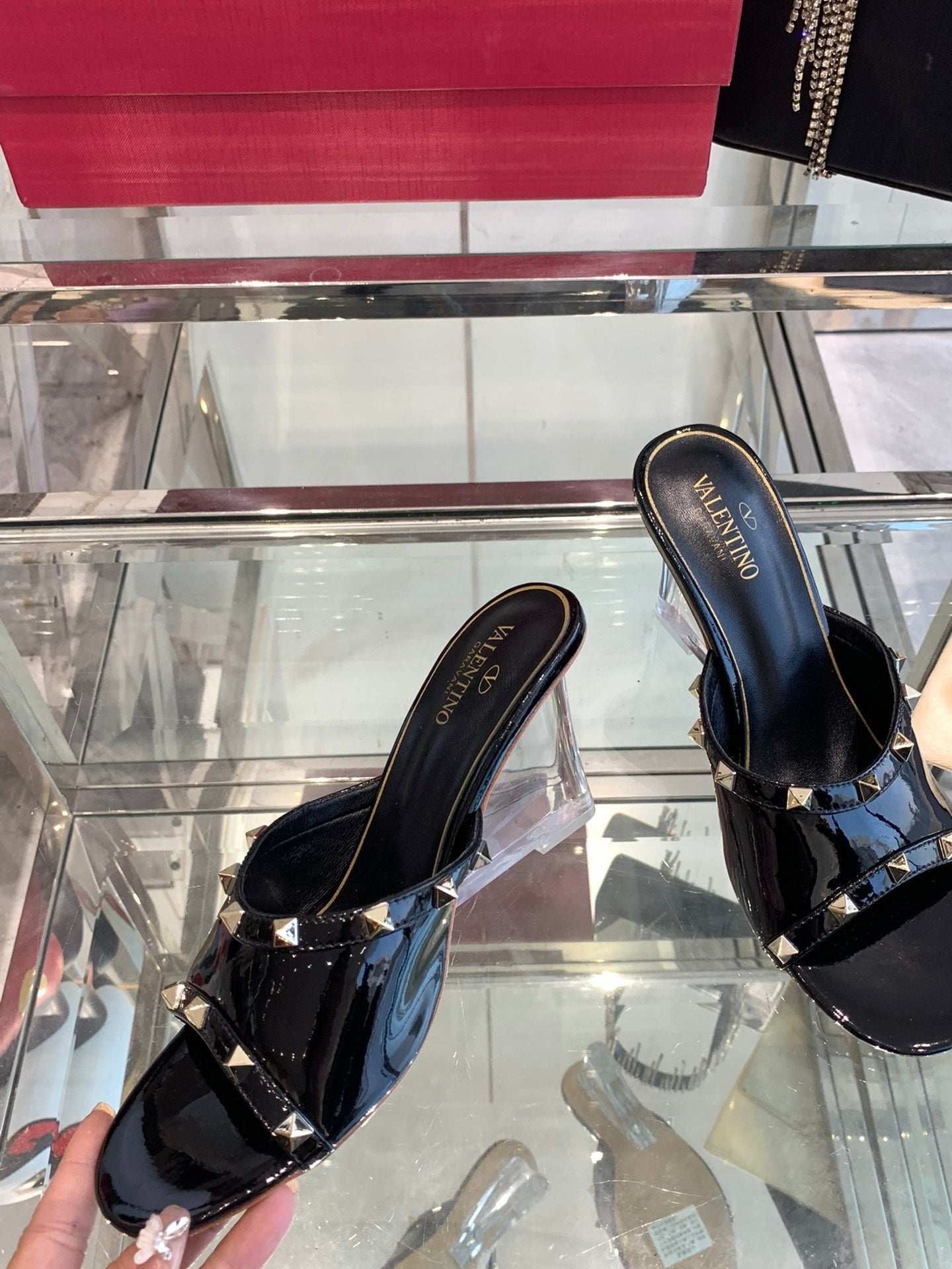 LuxluxHouse Best Quality Valentino Women Shoes