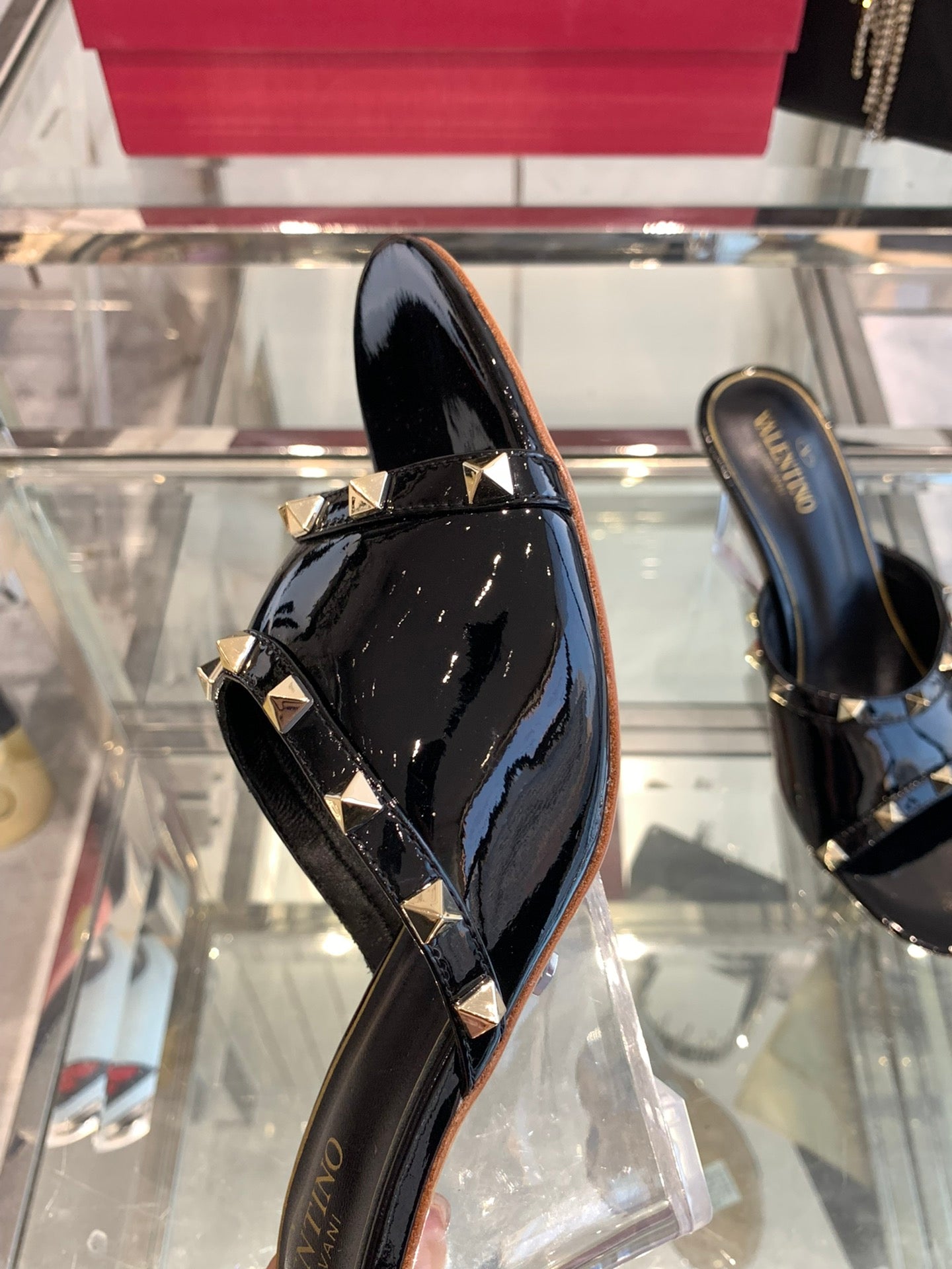 LuxluxHouse Best Quality Valentino Women Shoes