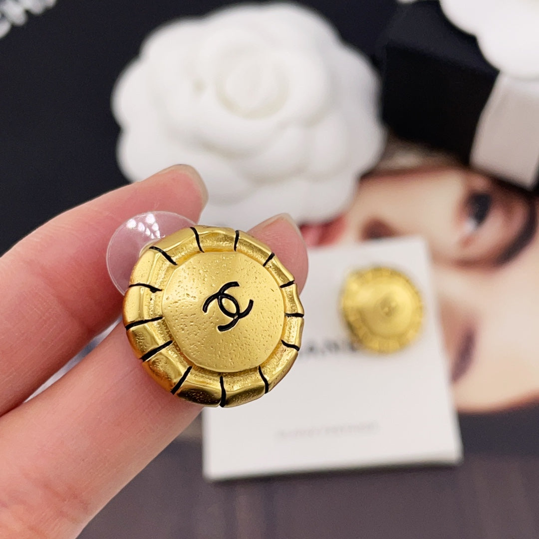 LuxluxHouse Best Quality Accessories Chanel Earrings