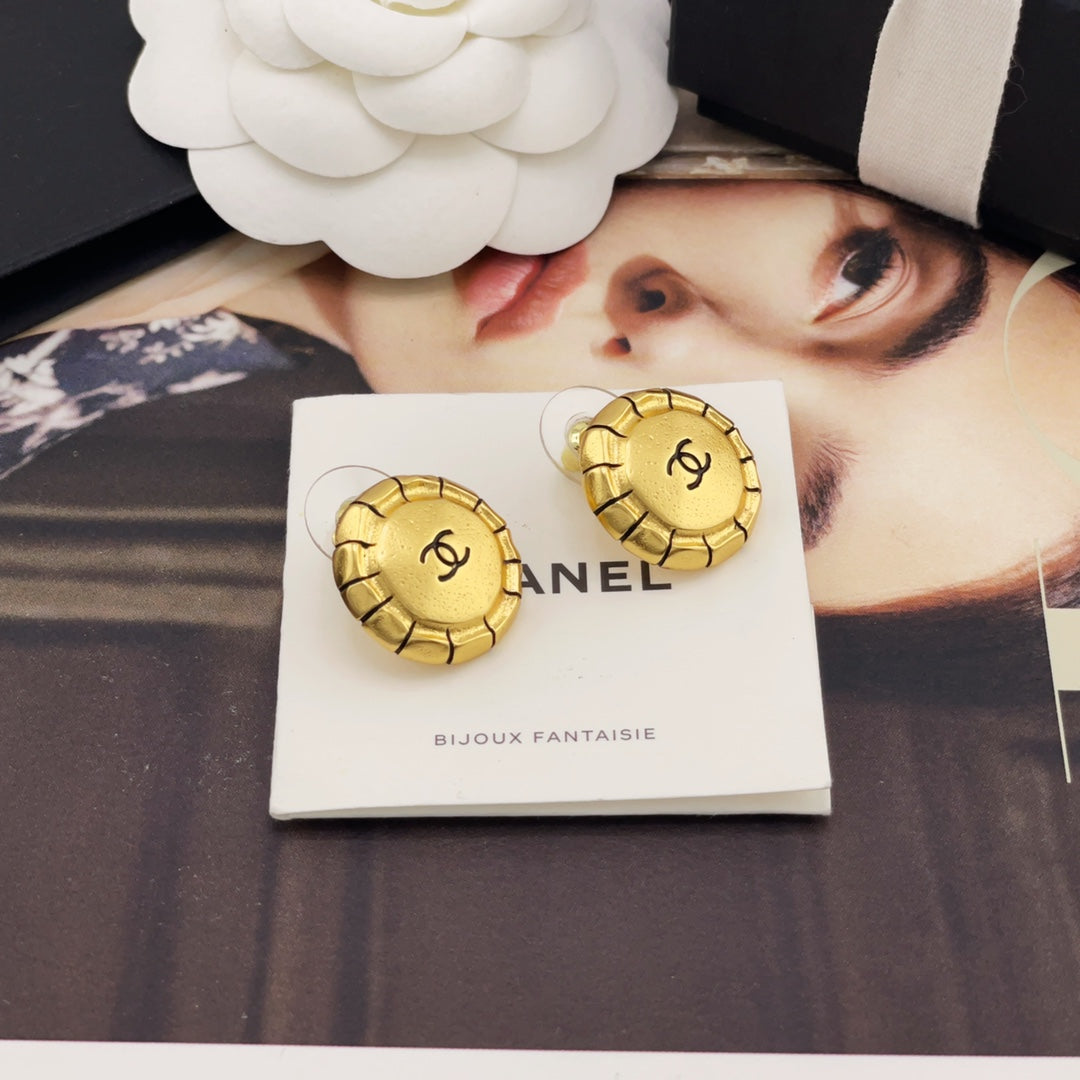 LuxluxHouse Best Quality Accessories Chanel Earrings