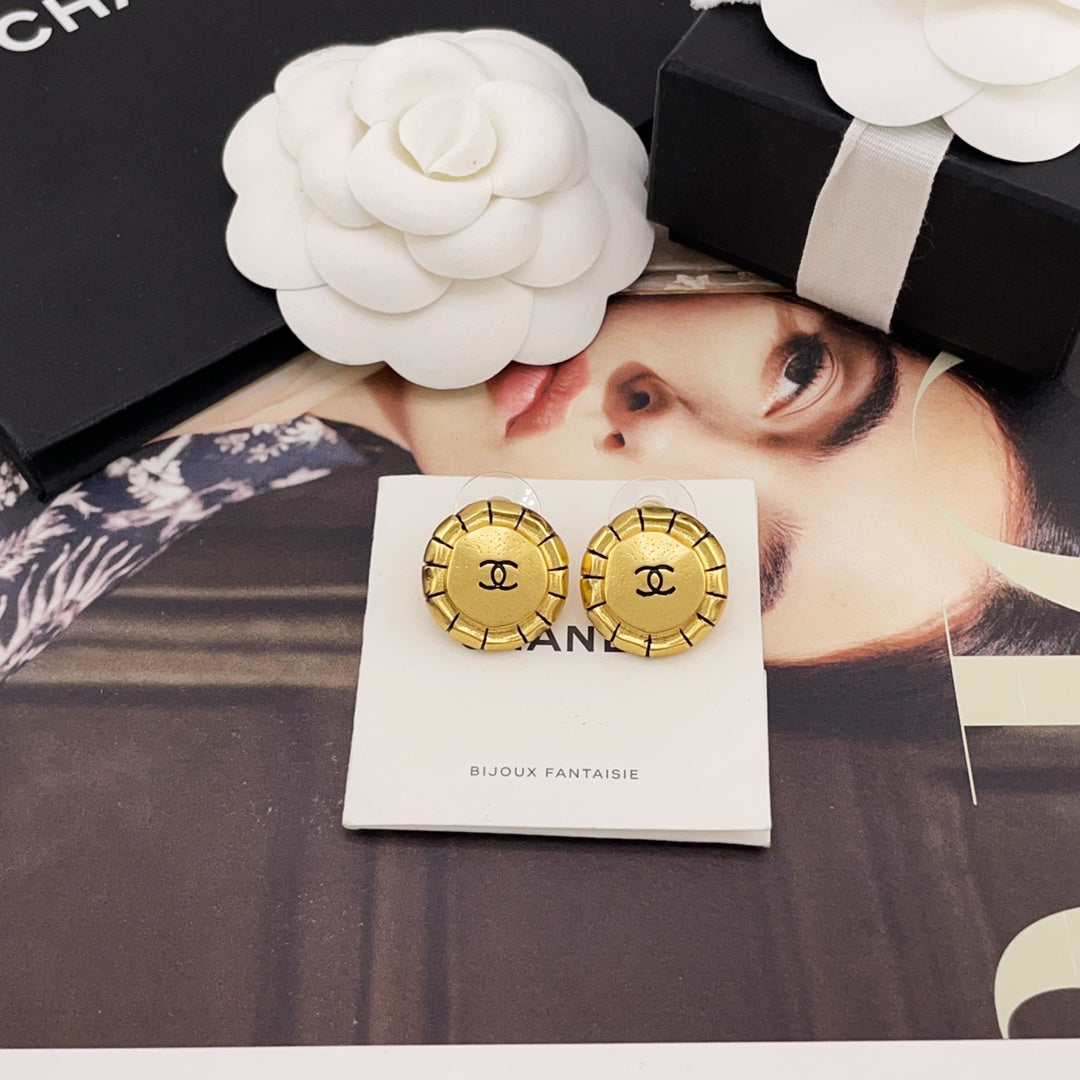 LuxluxHouse Best Quality Accessories Chanel Earrings