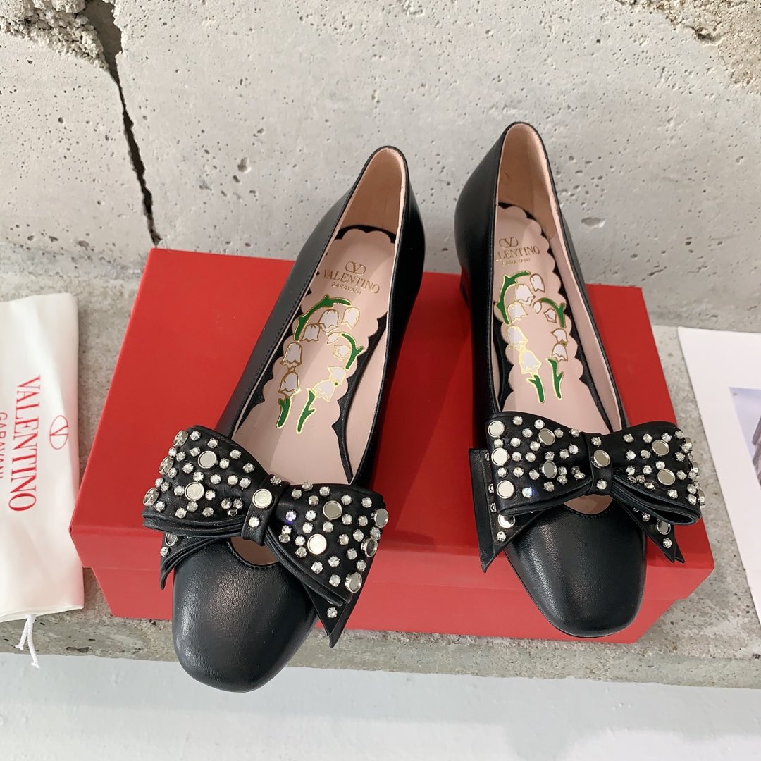 LuxluxHouse Best Quality Valentino Women Shoes