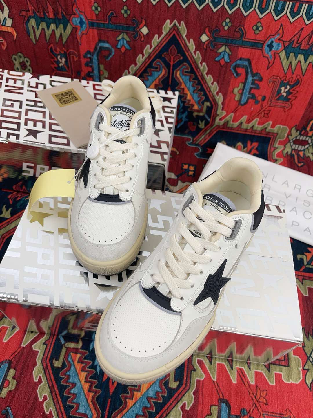 LuxluxHouse Best Quality Shoes Golden Goose