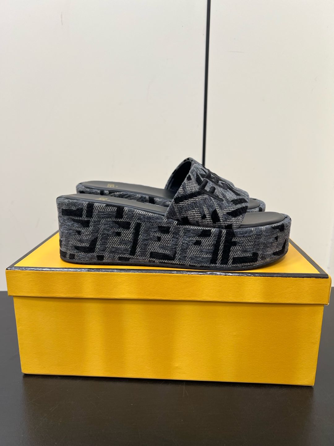 LuxluxHouse Best Quality Fendi Women Shoes