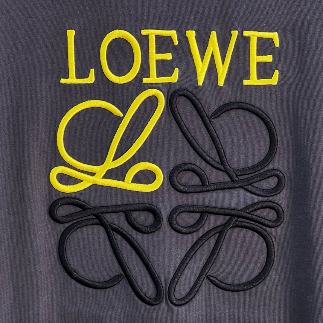 LuxluxHouse Best Quality Clothes T-shirt Loewe