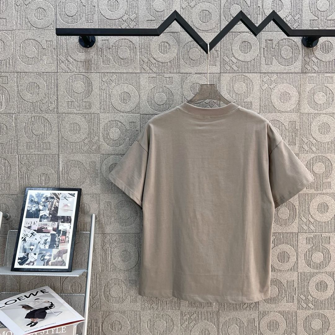 LuxluxHouse Best Quality Clothes T-shirt Loewe