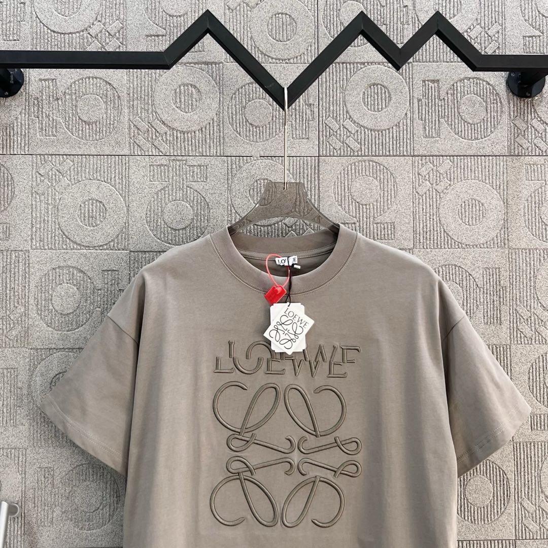 LuxluxHouse Best Quality Clothes T-shirt Loewe