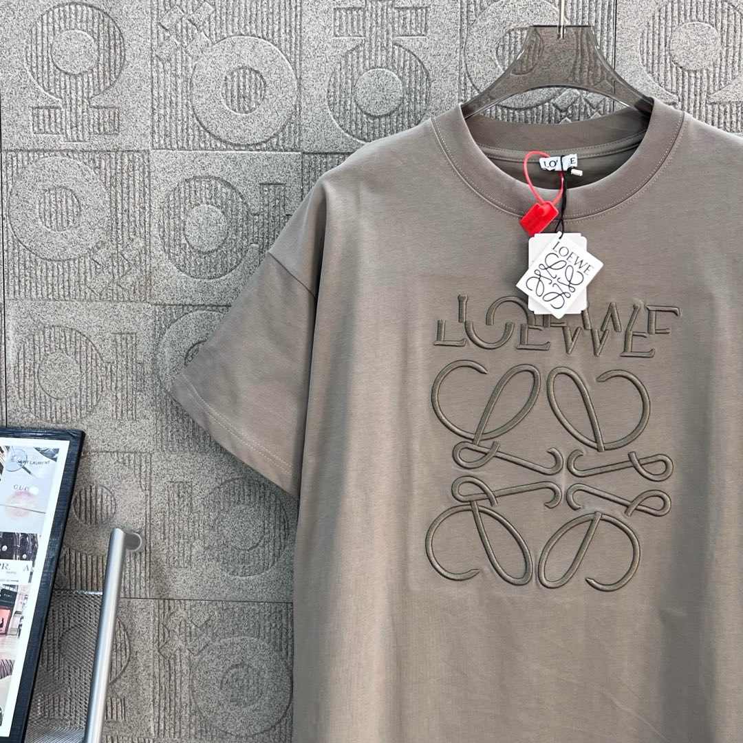 LuxluxHouse Best Quality Clothes T-shirt Loewe