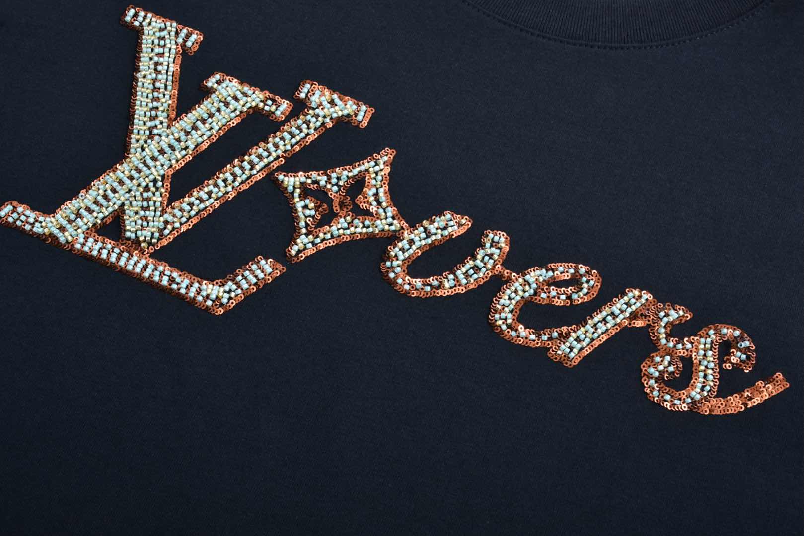 LuxluxHouse Best Quality Clothes T-shirt Louis Vuitton