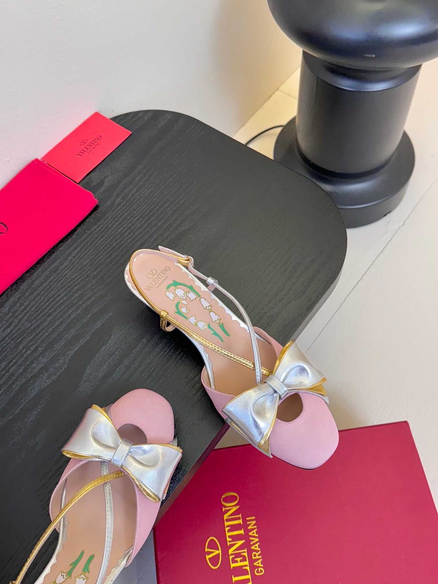 LuxluxHouse Best Quality Valentino Women Shoes