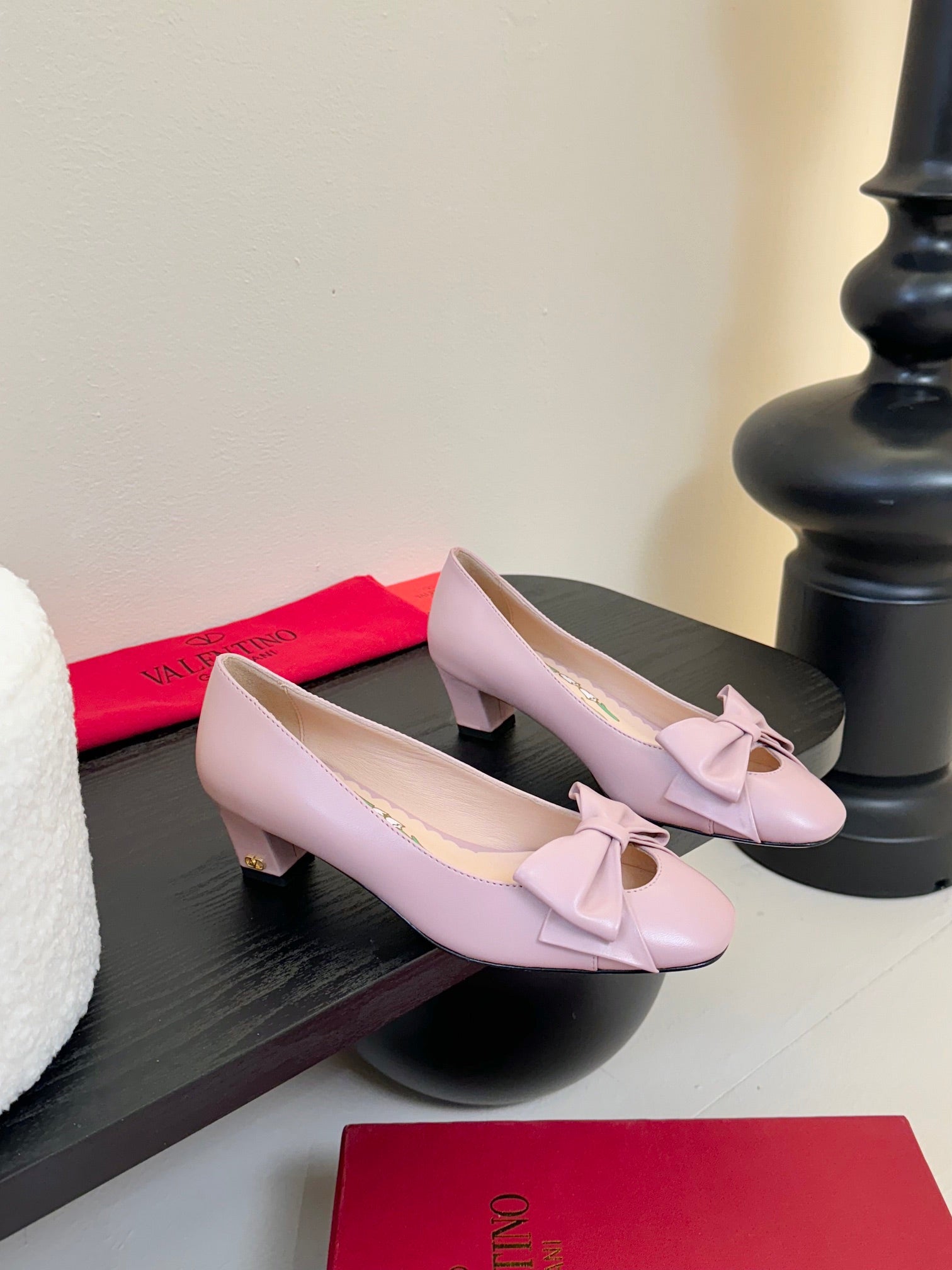 LuxluxHouse Best Quality Valentino Women Shoes