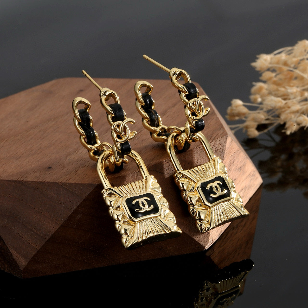 LuxluxHouse Best Quality Accessories Chanel