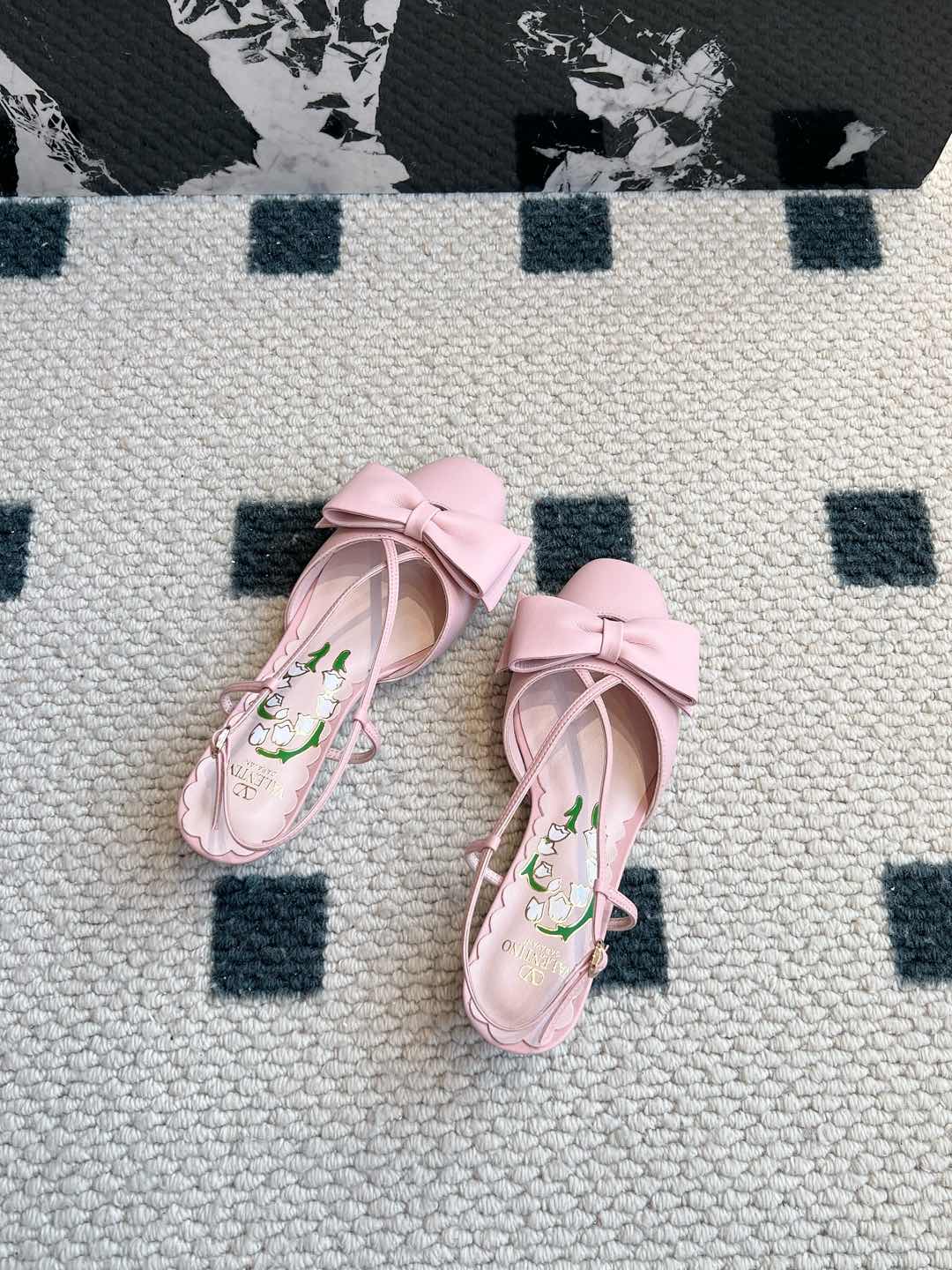 LuxluxHouse Best Quality Valentino Women Shoes