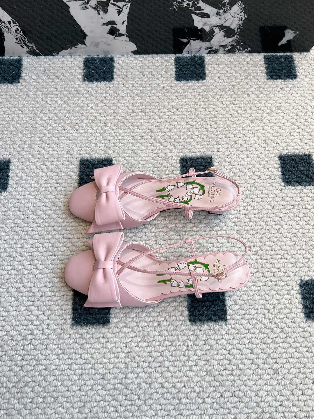 LuxluxHouse Best Quality Valentino Women Shoes