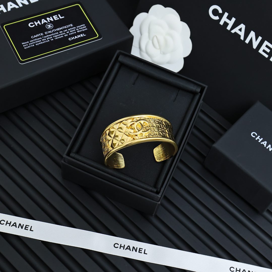 LuxluxHouse Best Quality Accessories Chanel