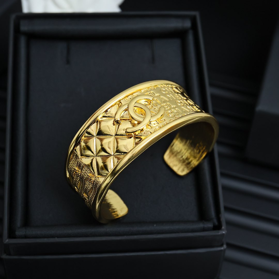LuxluxHouse Best Quality Accessories Chanel