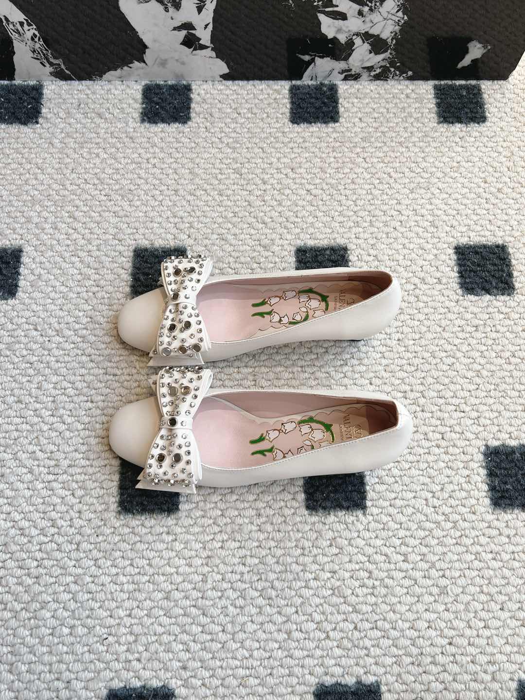 LuxluxHouse Best Quality Valentino Women Shoes