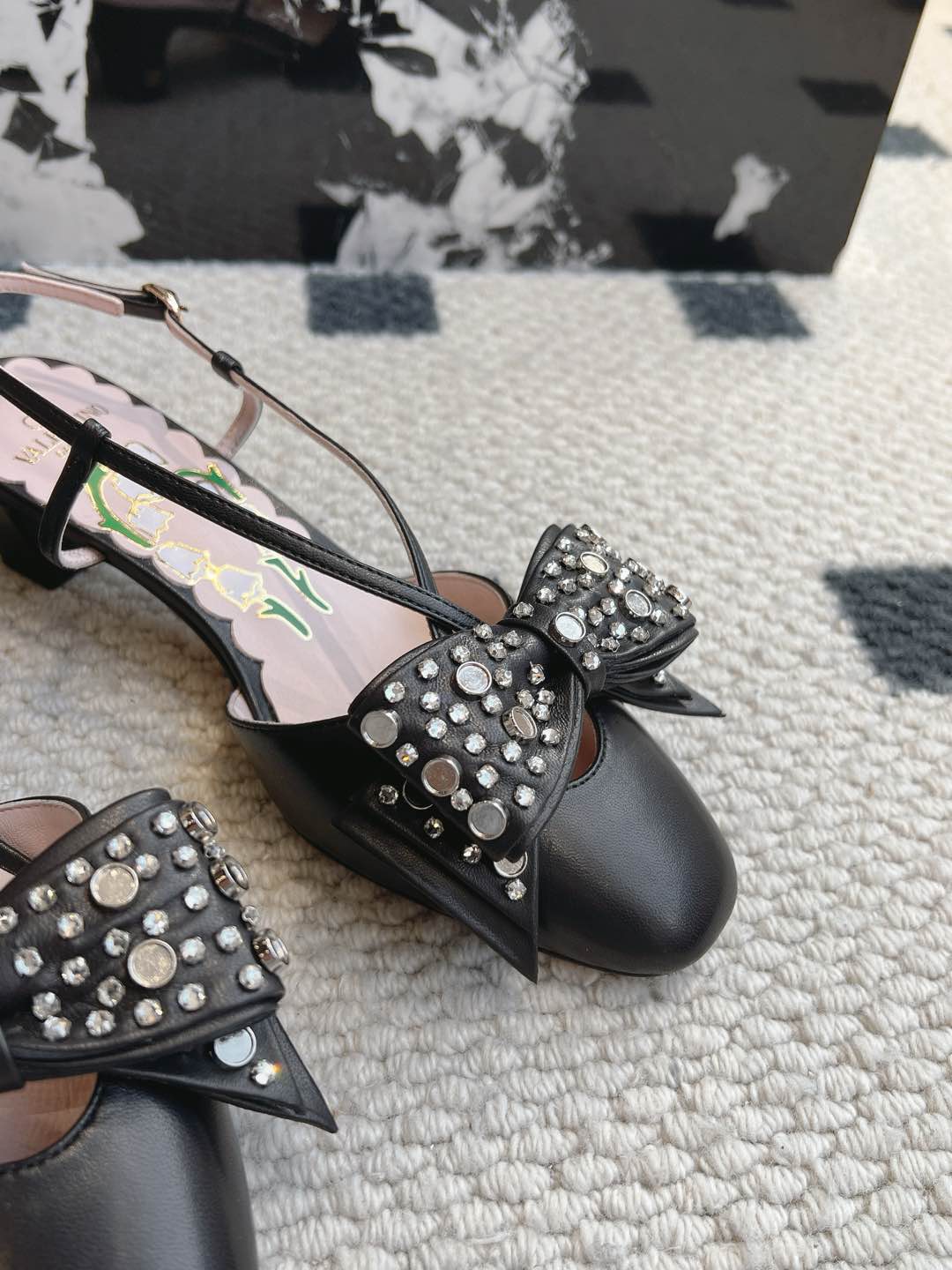 LuxluxHouse Best Quality Valentino Women Shoes