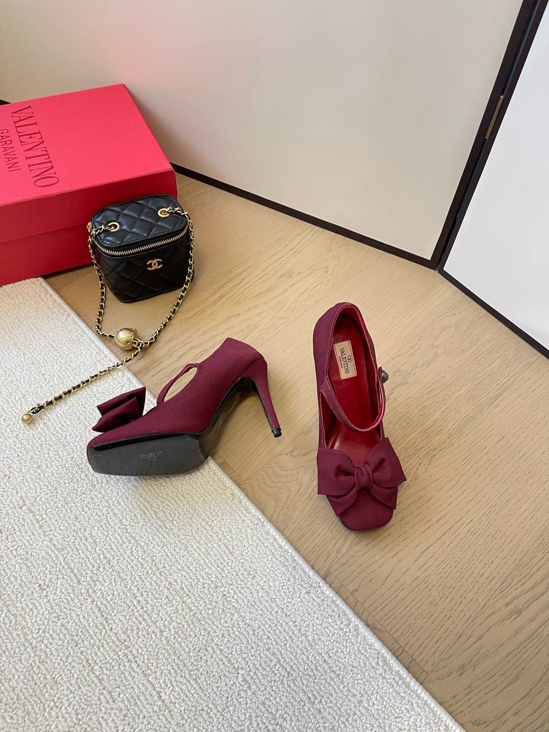 LuxluxHouse Best Quality Valentino Women Shoes