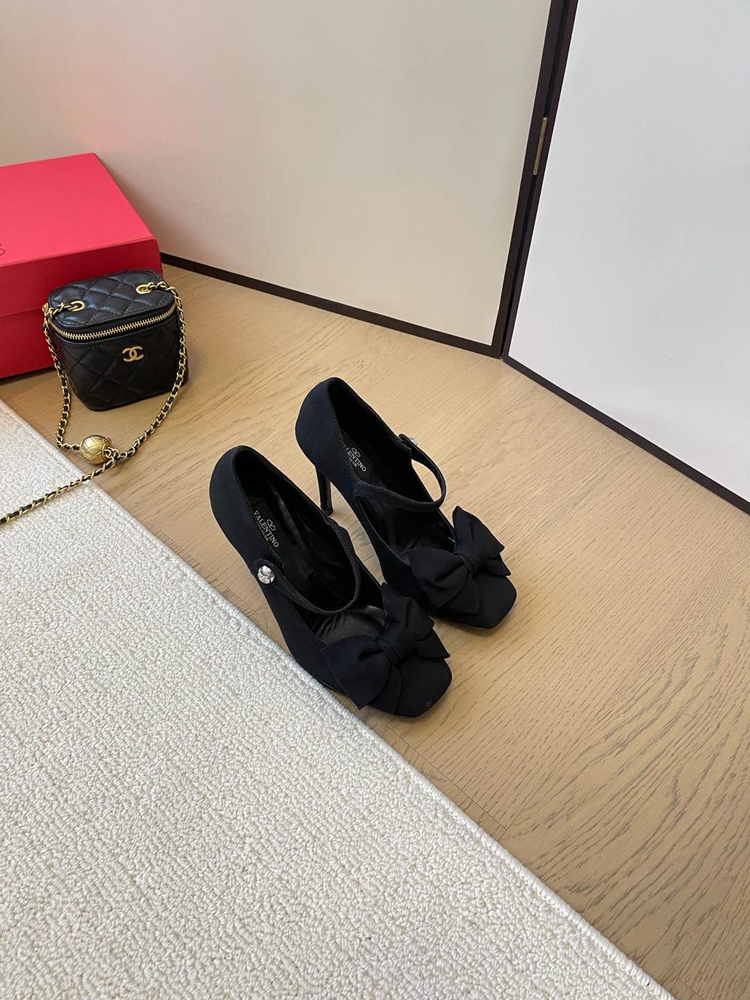 LuxluxHouse Best Quality Valentino Women Shoes