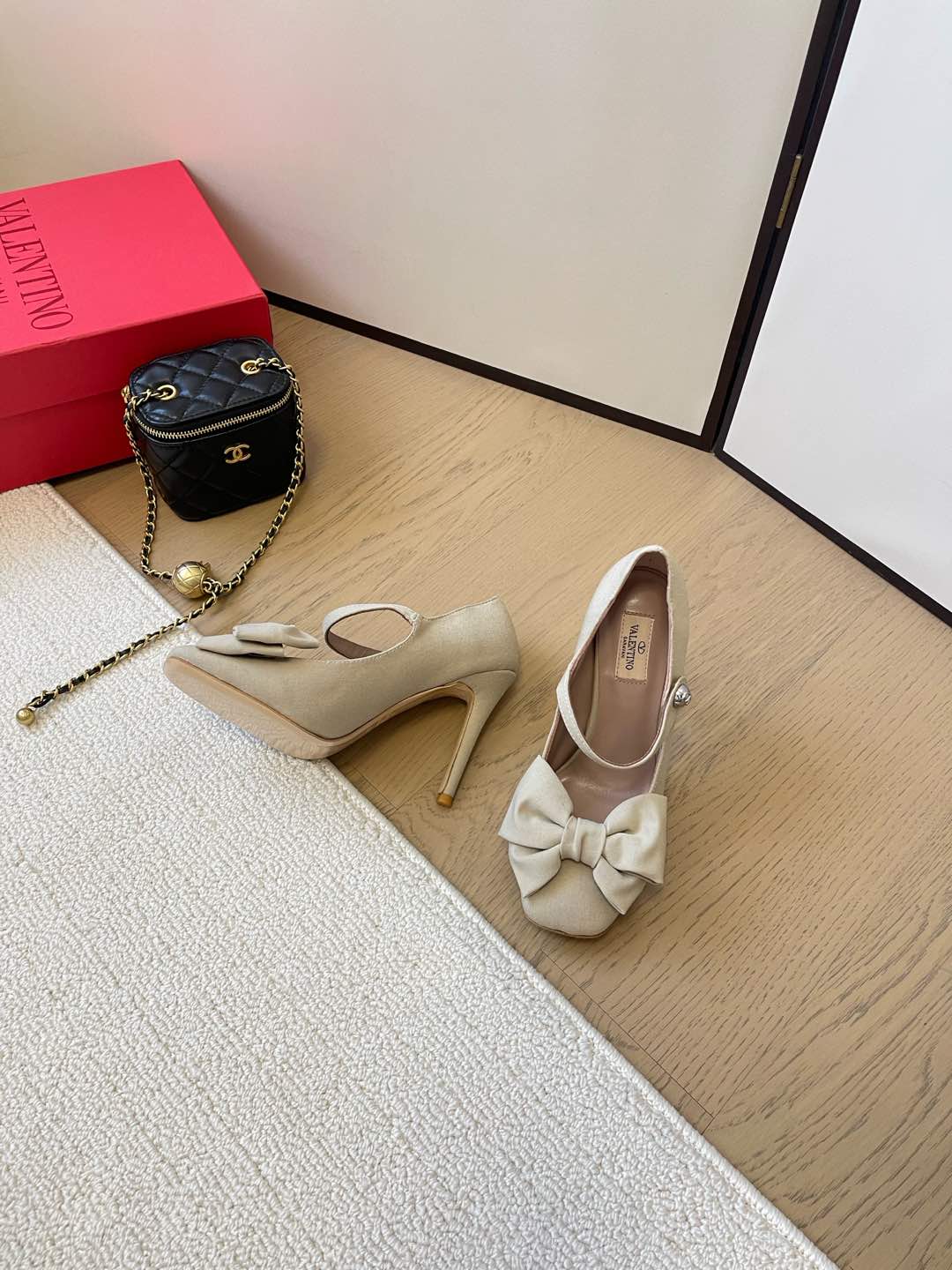 LuxluxHouse Best Quality Valentino Women Shoes