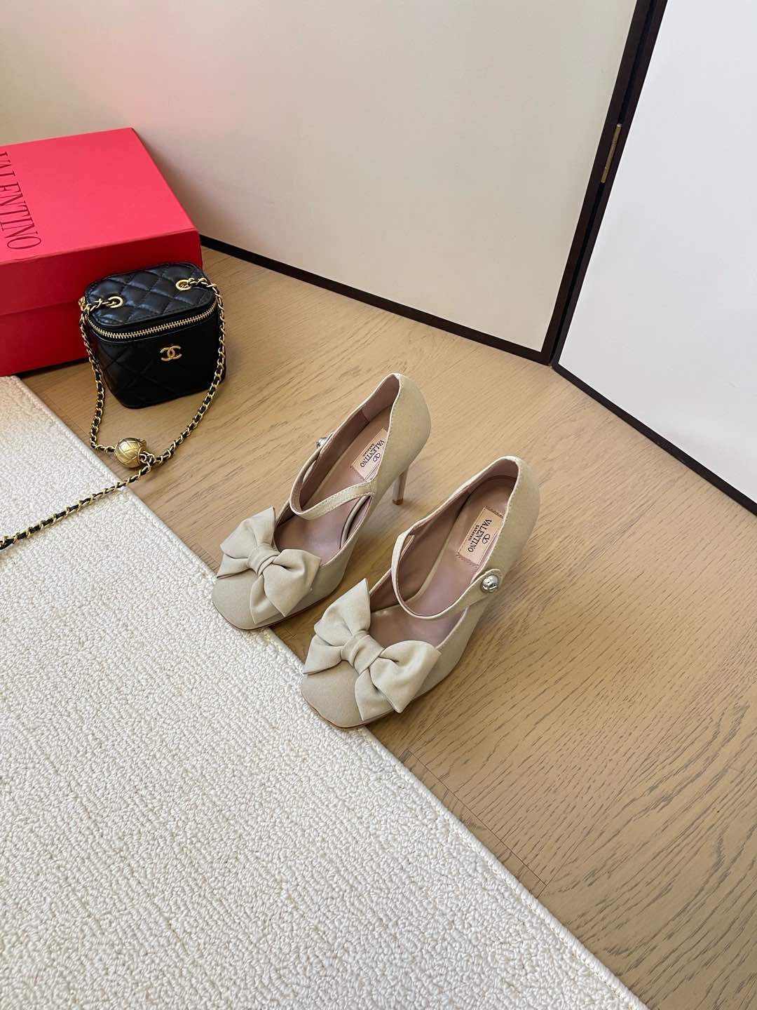 LuxluxHouse Best Quality Valentino Women Shoes