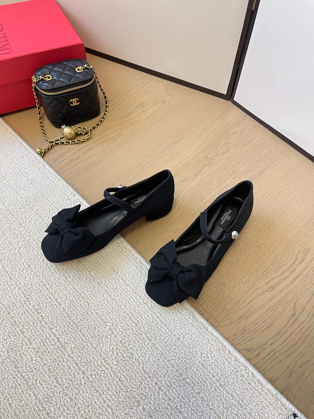 LuxluxHouse Best Quality Valentino Women Shoes