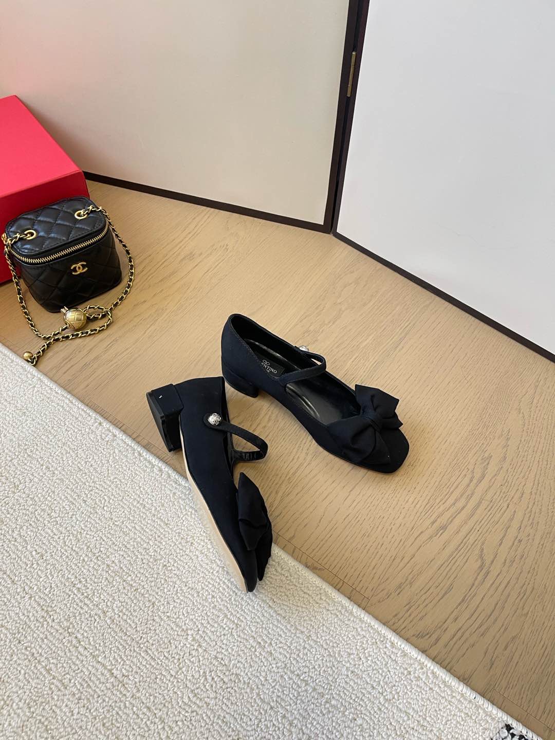 LuxluxHouse Best Quality Valentino Women Shoes