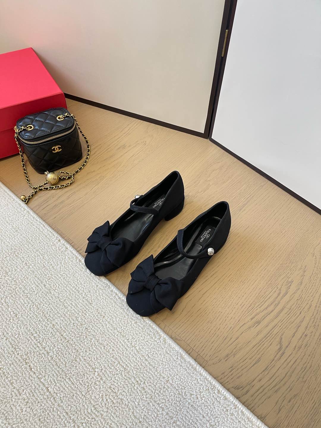 LuxluxHouse Best Quality Valentino Women Shoes