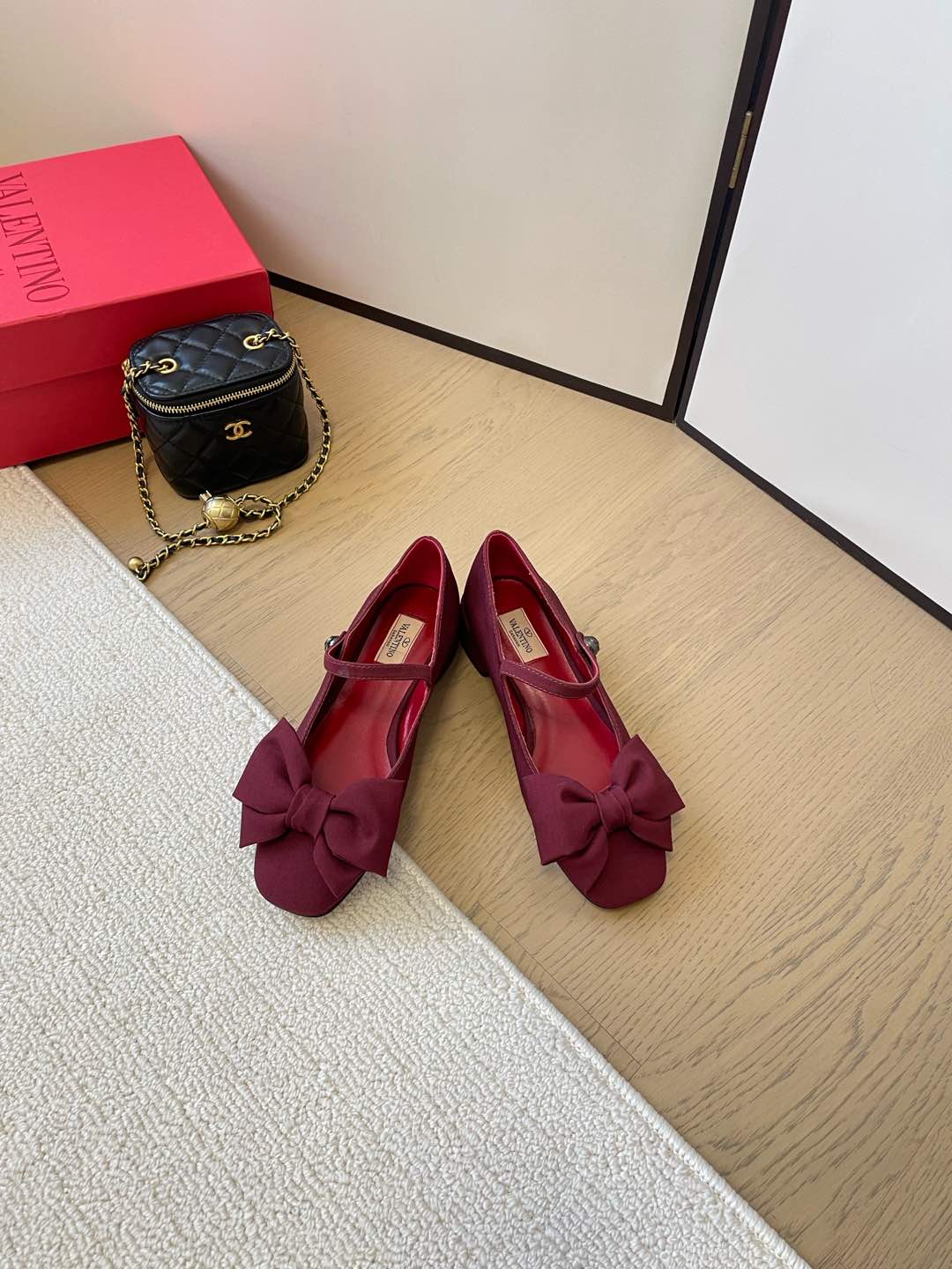 LuxluxHouse Best Quality Valentino Women Shoes