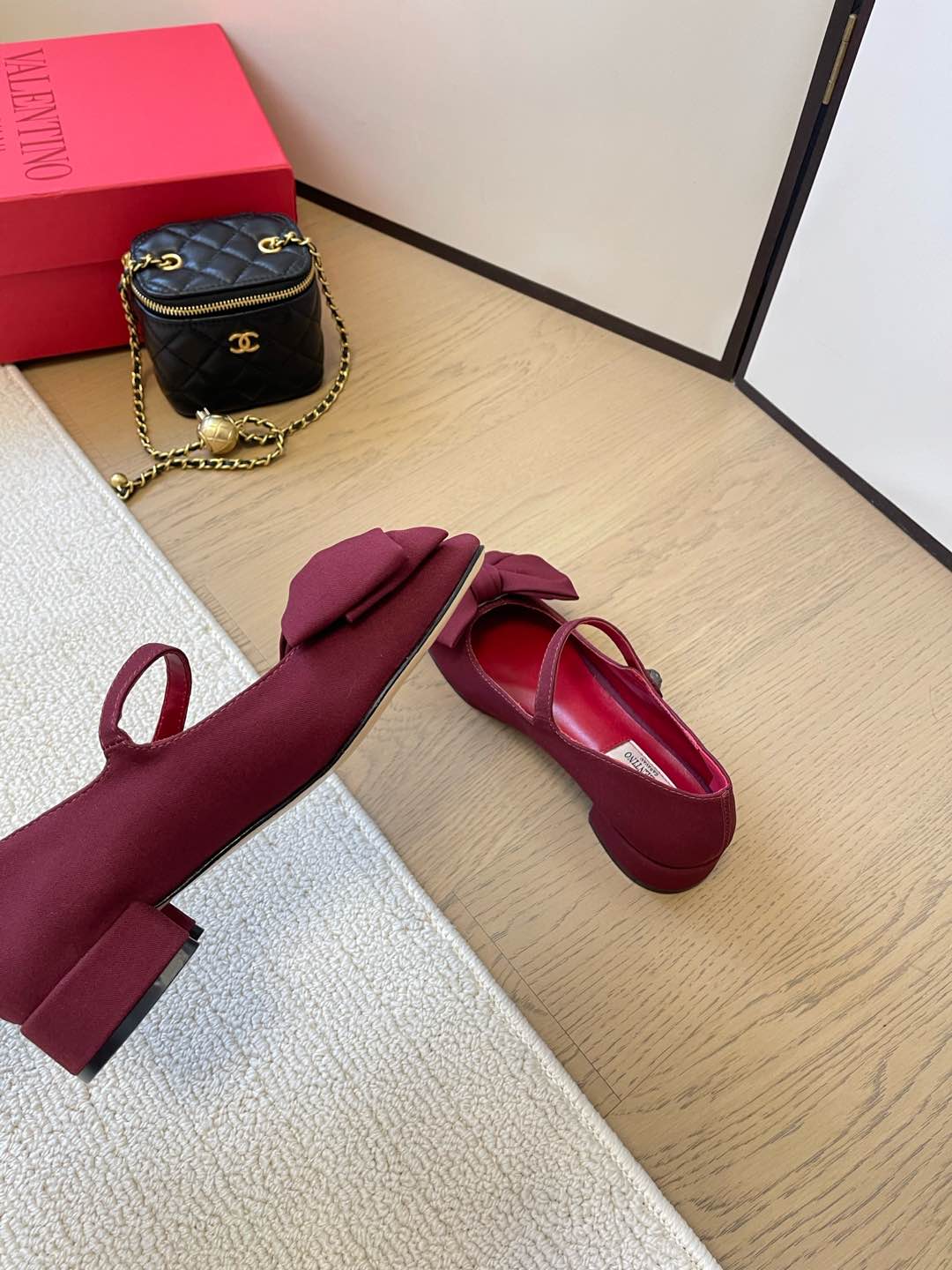 LuxluxHouse Best Quality Valentino Women Shoes
