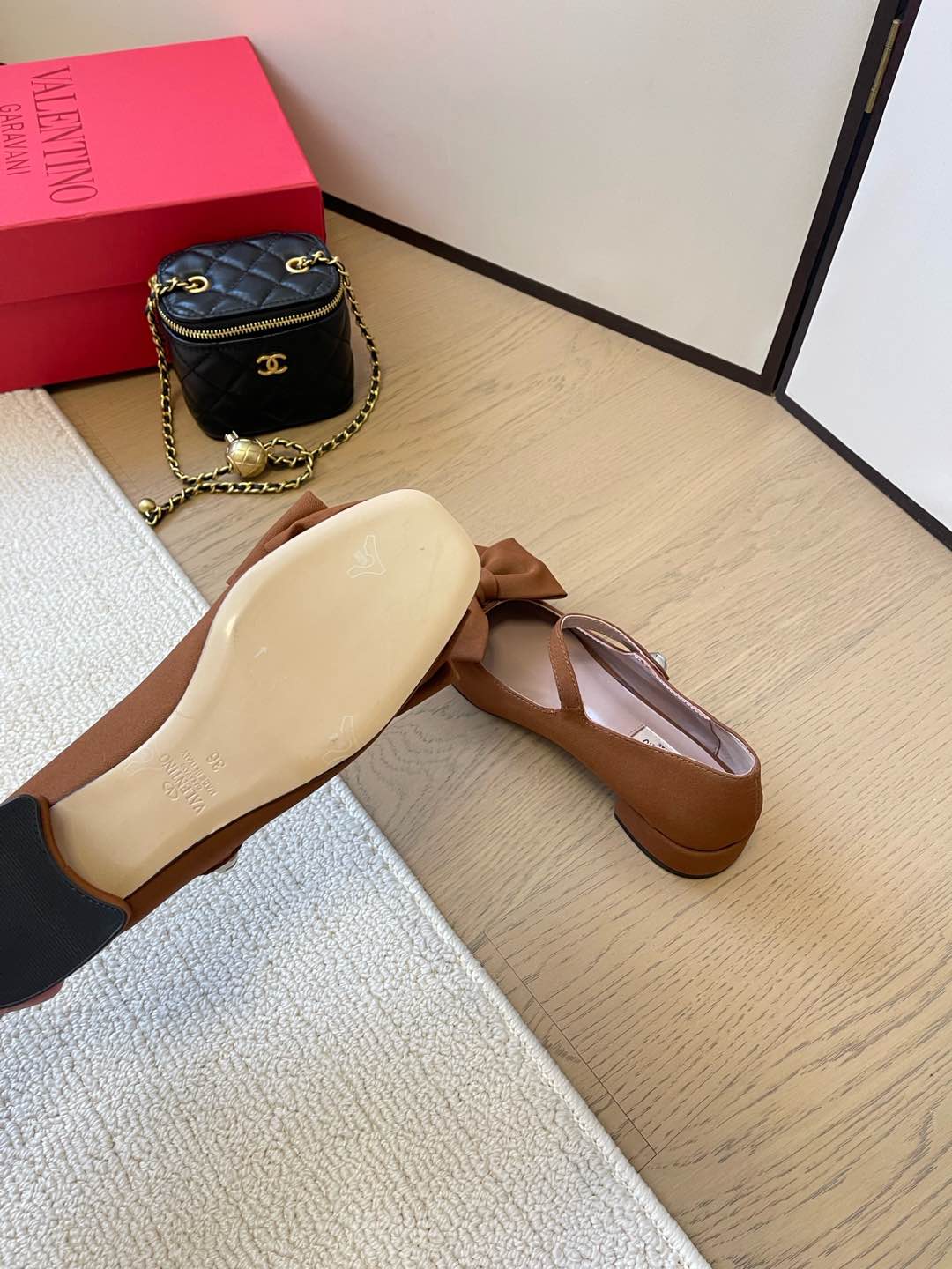LuxluxHouse Best Quality Valentino Women Shoes