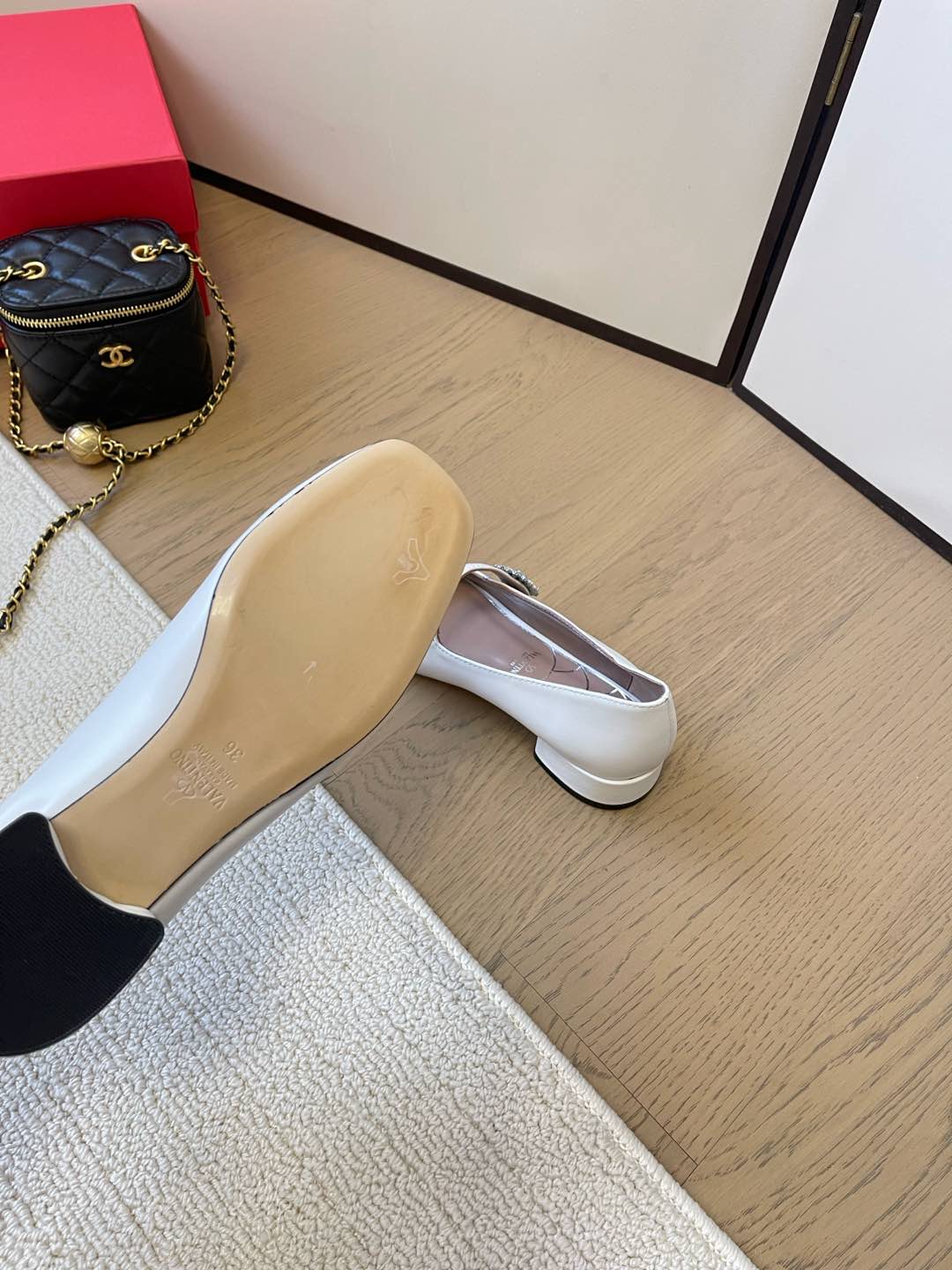 LuxluxHouse Best Quality Valentino Women Shoes