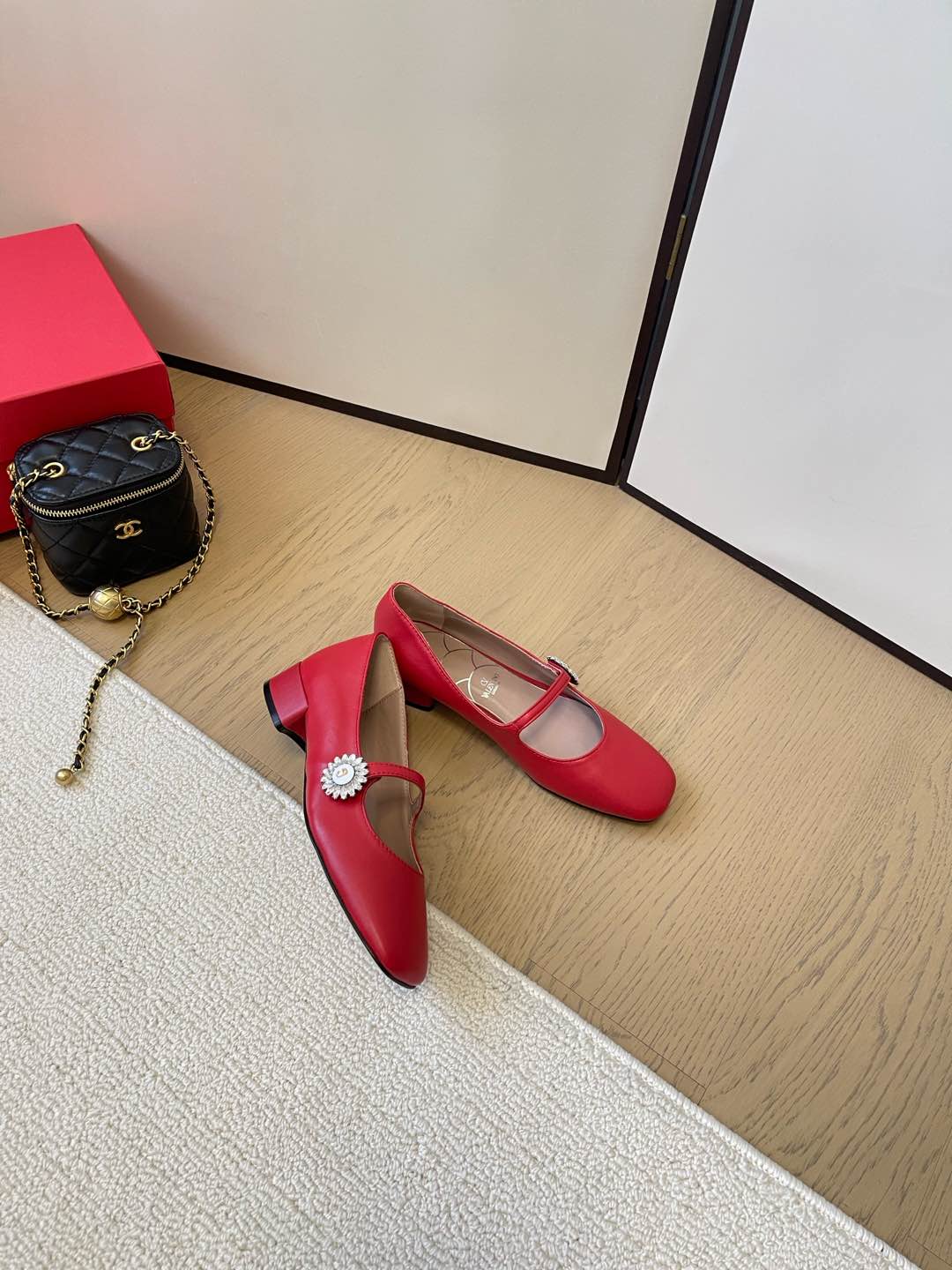 LuxluxHouse Best Quality Valentino Women Shoes