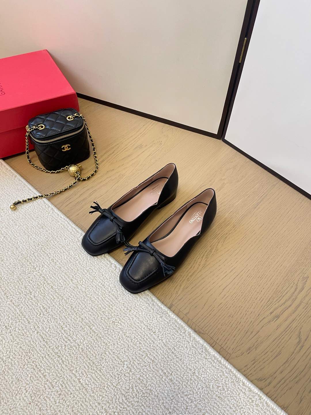 LuxluxHouse Best Quality Valentino Women Shoes